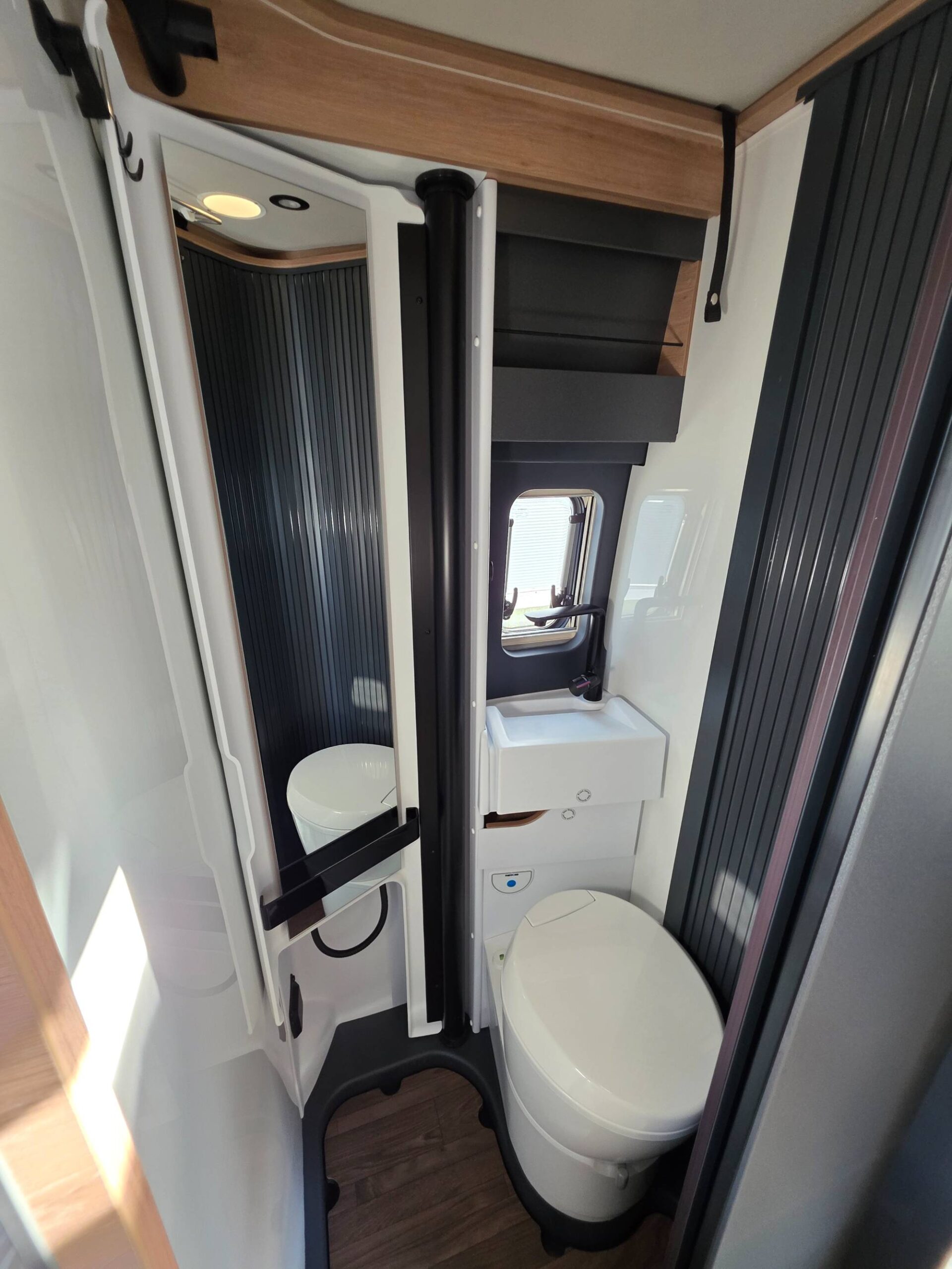 KNAUS BOXLIFE 600 ME PLATINUM SELECTION