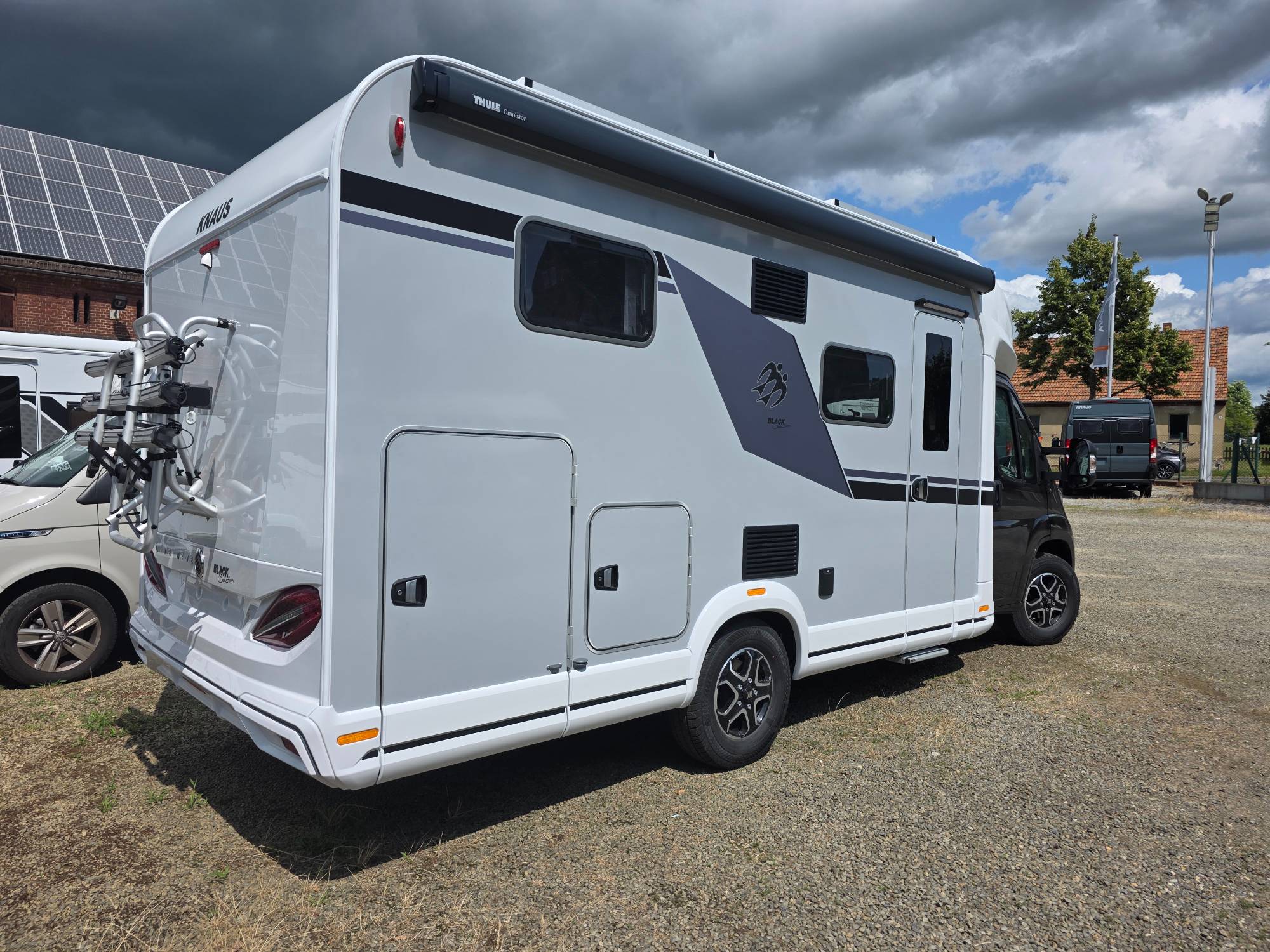 KNAUS L!VE WAVE 650 MEG BLACK SELECTION