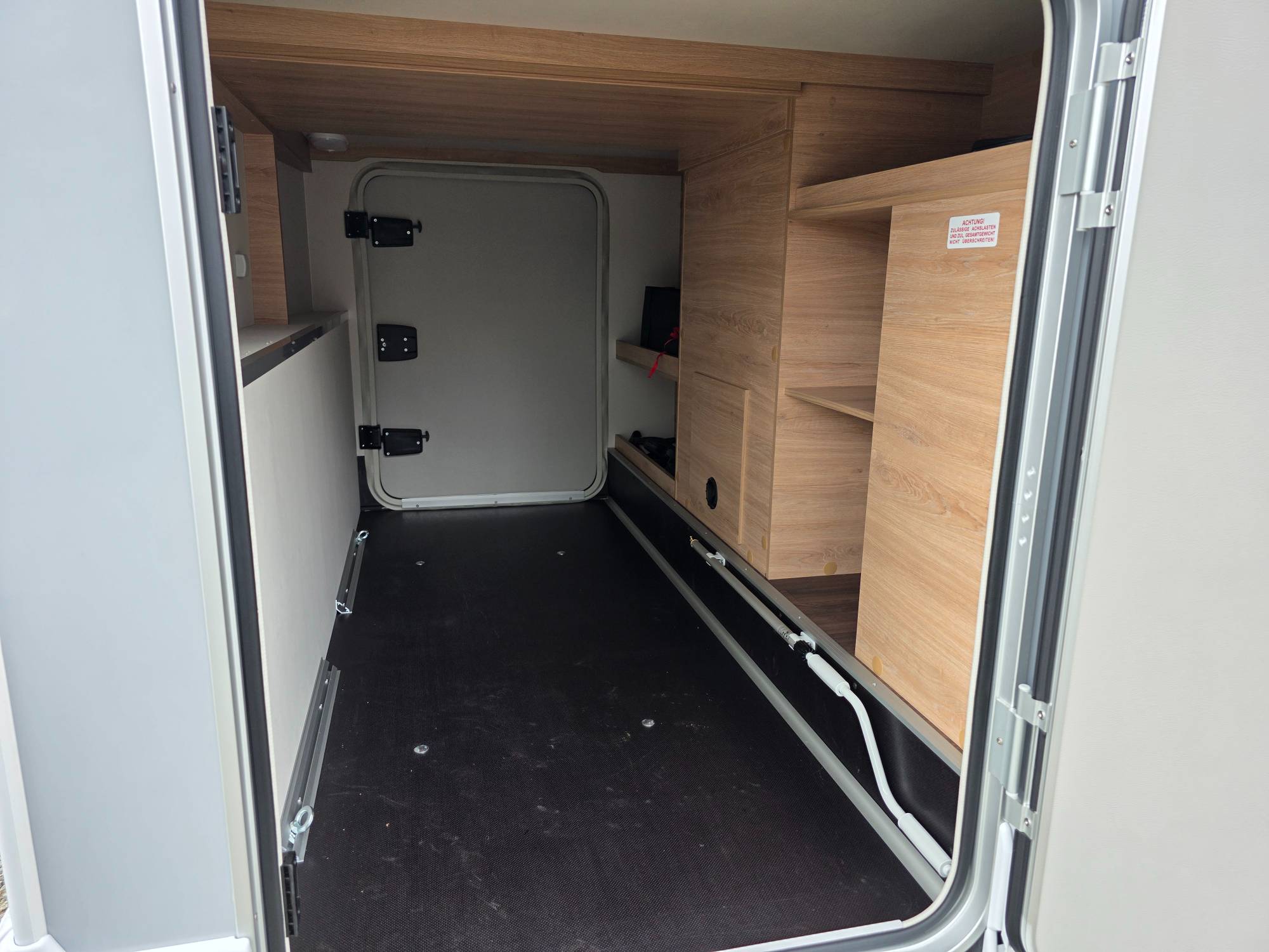 KNAUS L!VE WAVE 650 MEG BLACK SELECTION