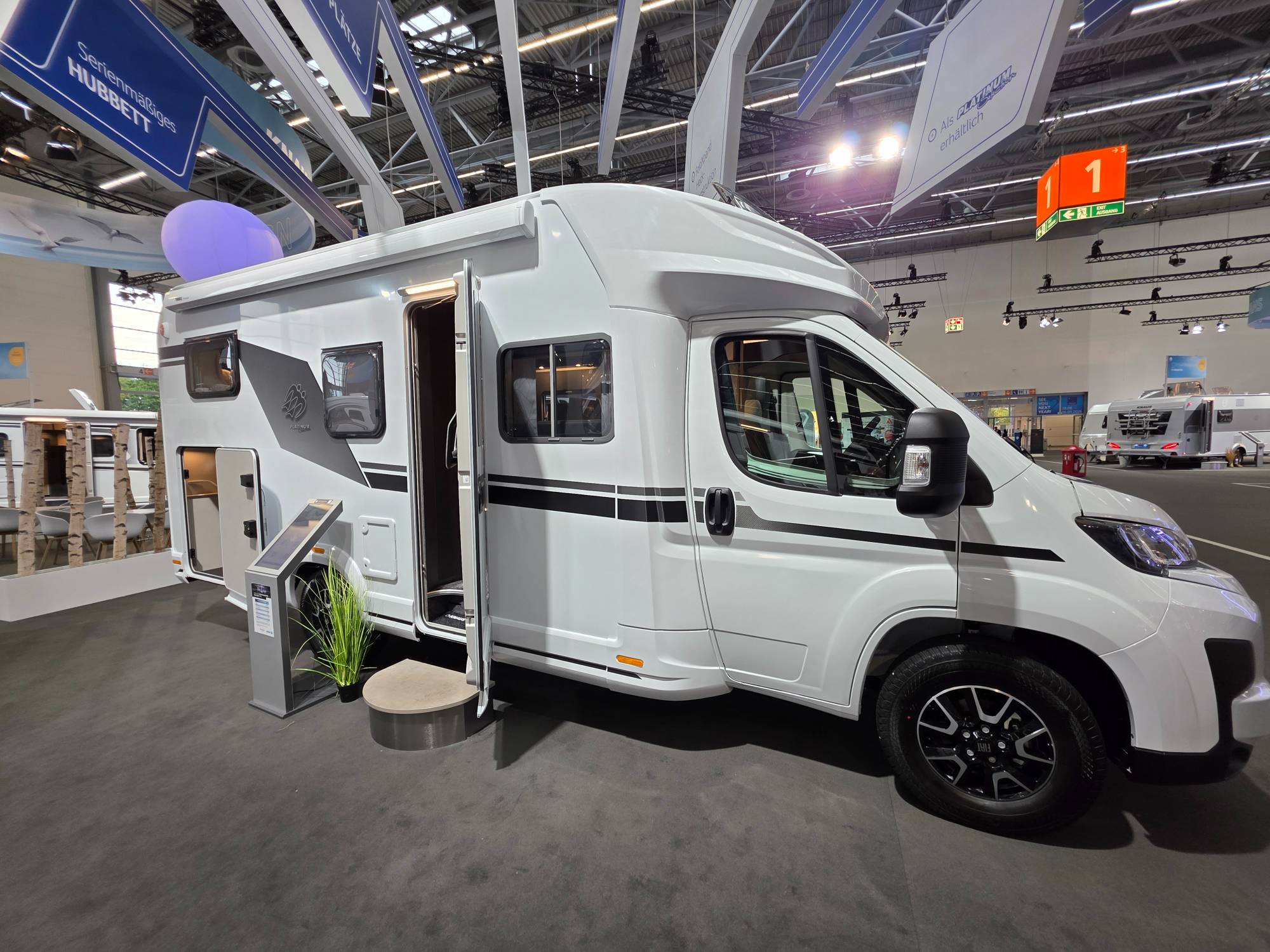 KNAUS L!VE WAVE 650 MEG PLATINUM SELECTION