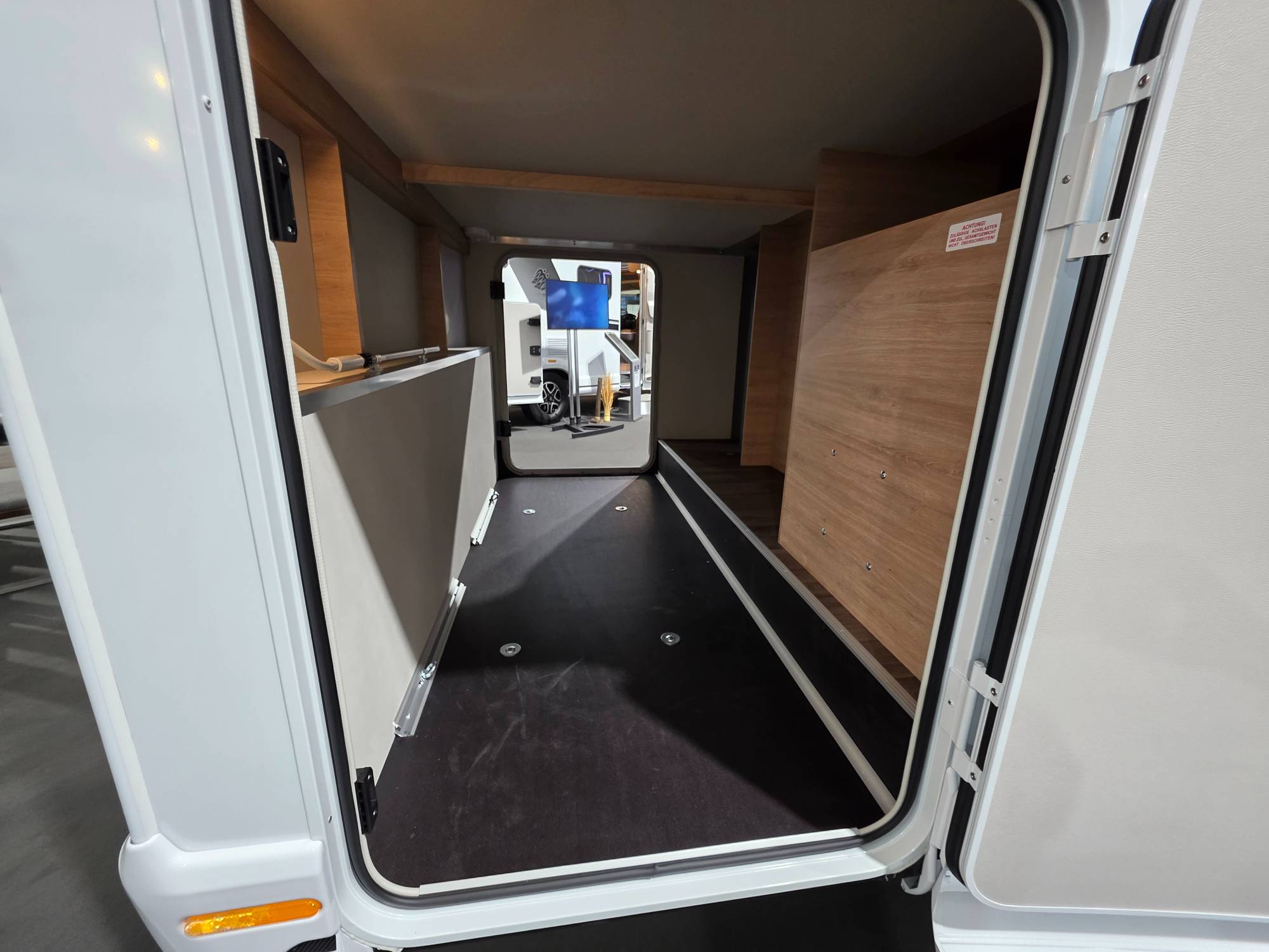 KNAUS L!VE WAVE 650 MEG PLATINUM SELECTION