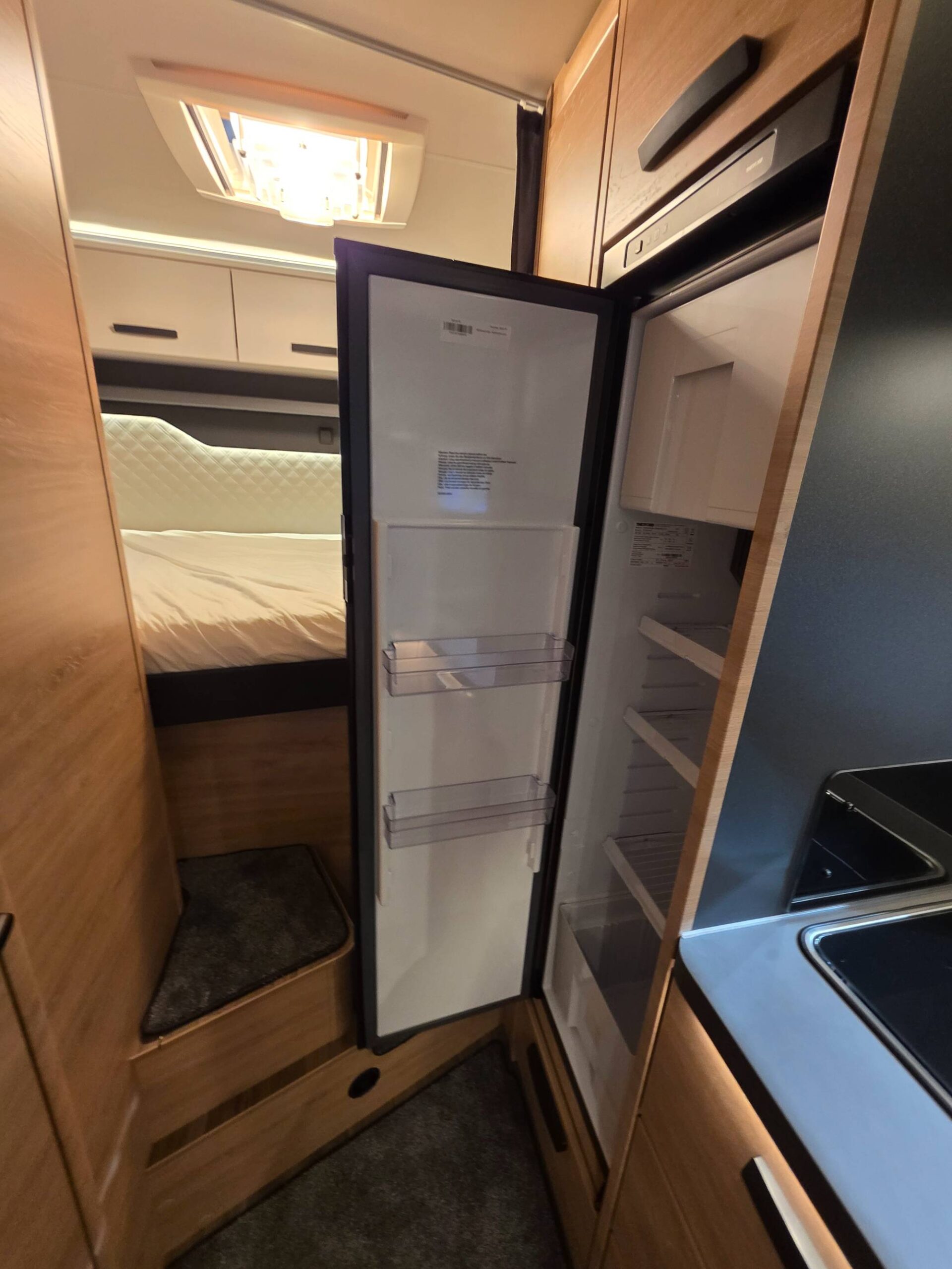 KNAUS L!VE WAVE 650 MEG PLATINUM SELECTION