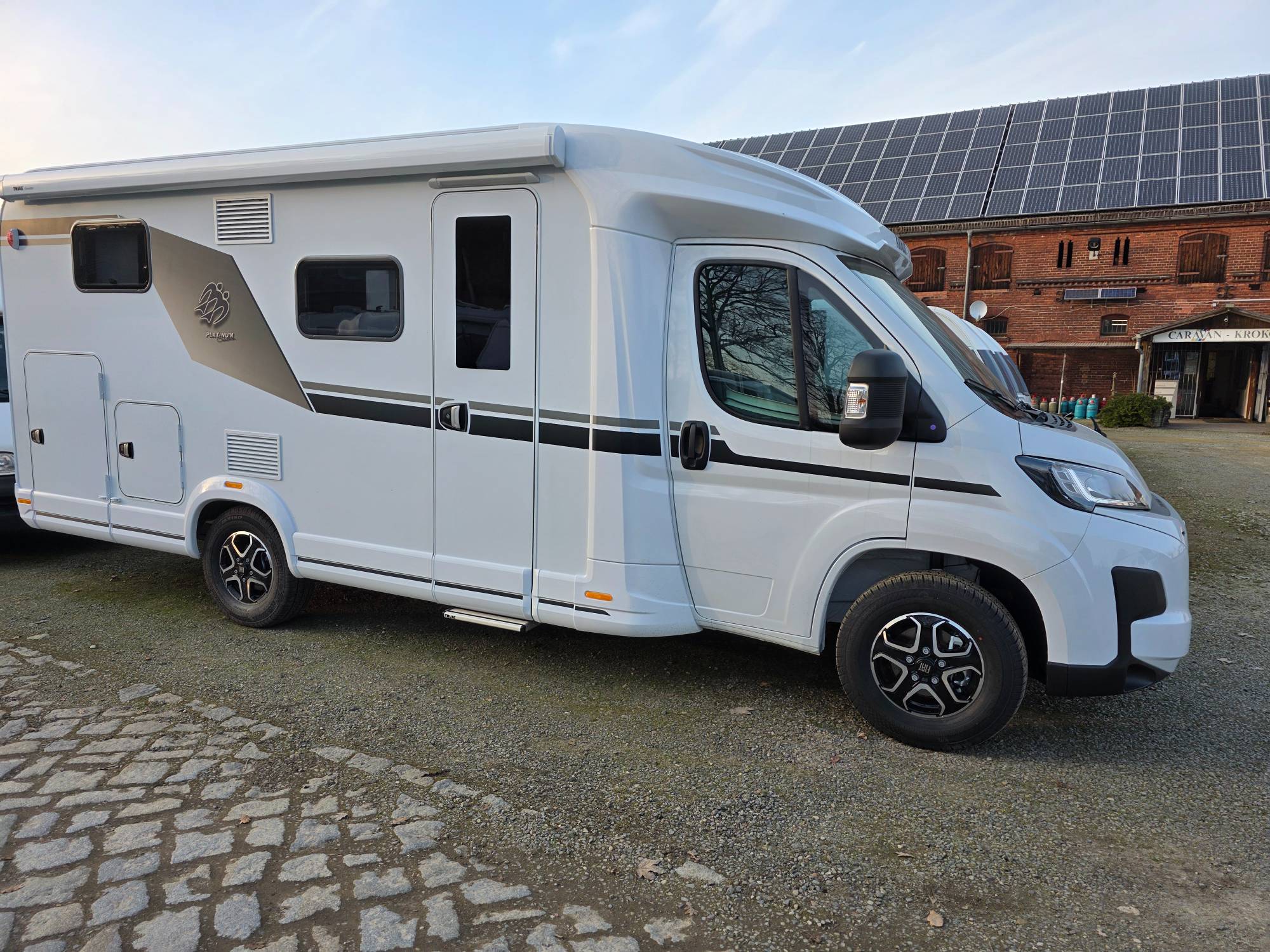 KNAUS L!VE TI 650 MEG PLATINUM SELECTION