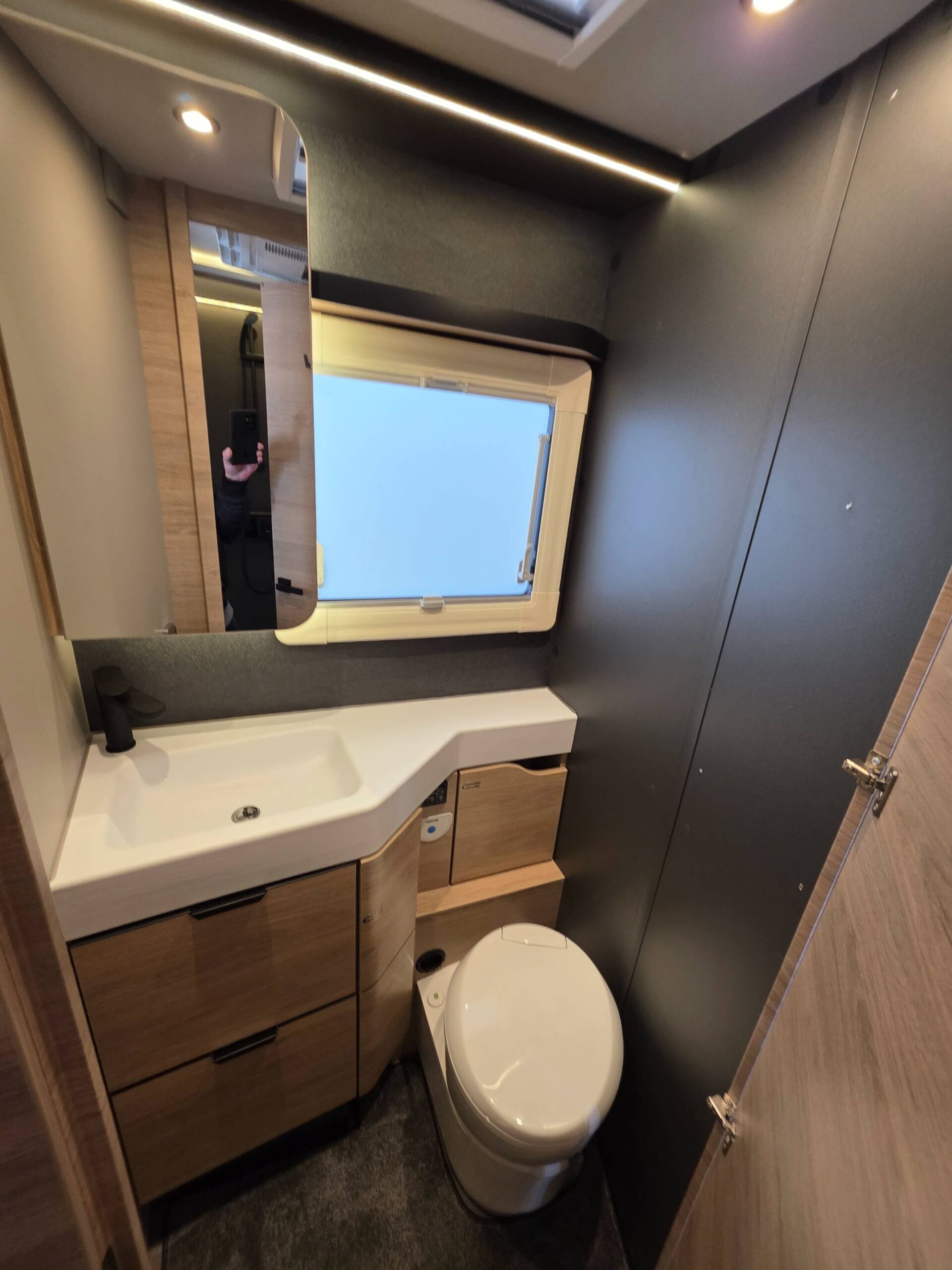 KNAUS SKY TI VW 700 DEG