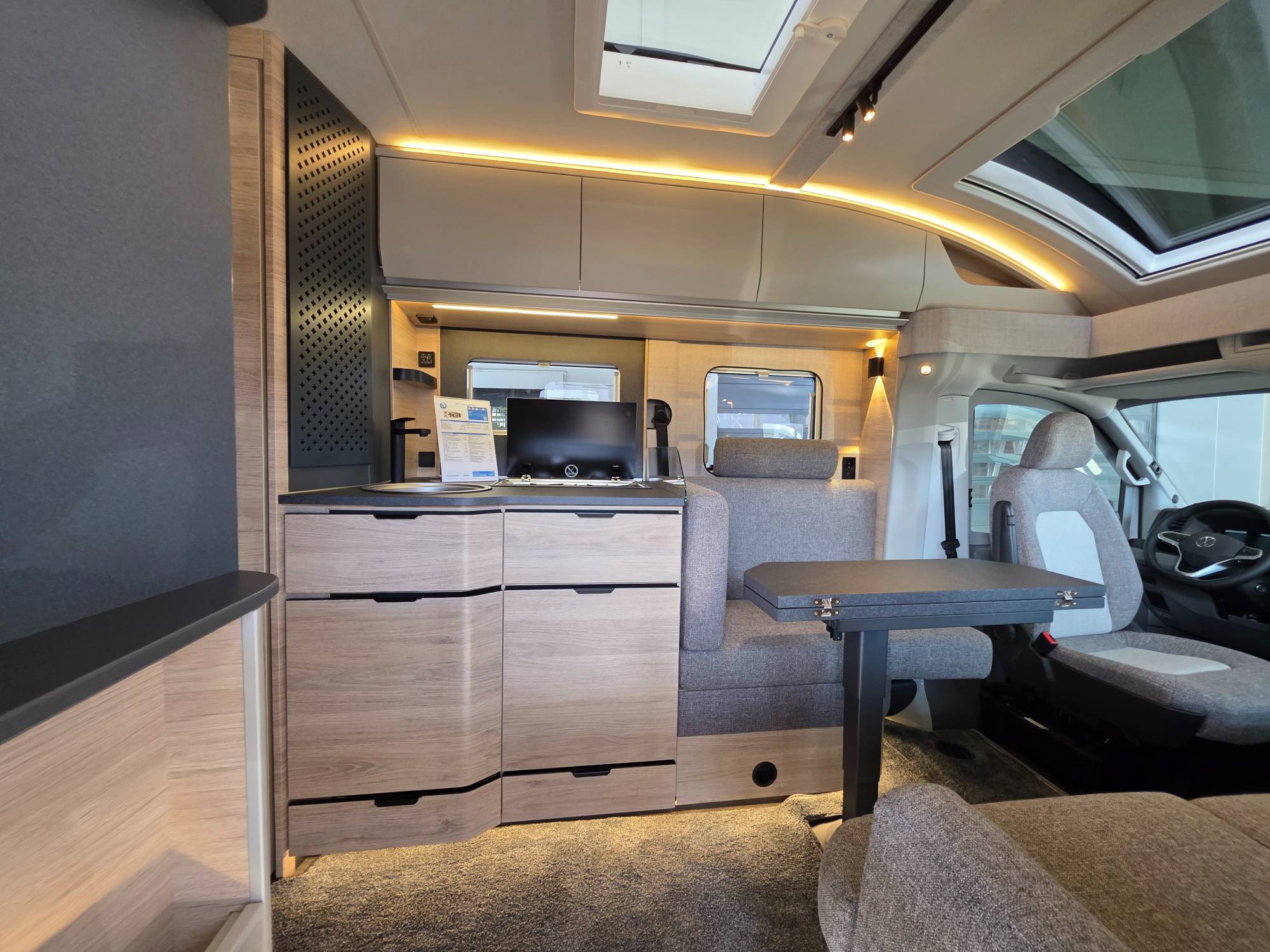 KNAUS SKY TI VW 700 DX