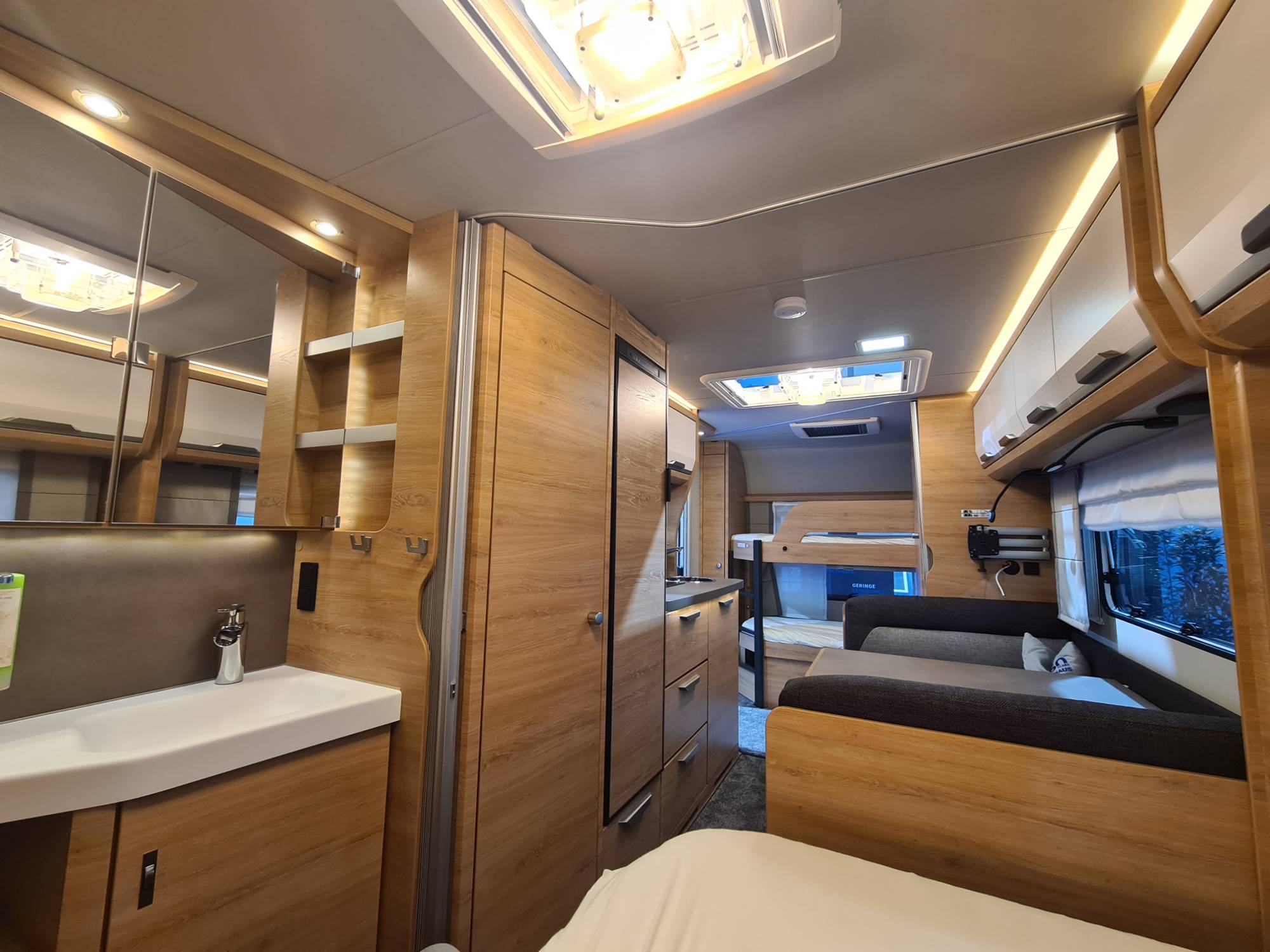 KNAUS SÜDWIND 540 FDK BLACK SELECTION