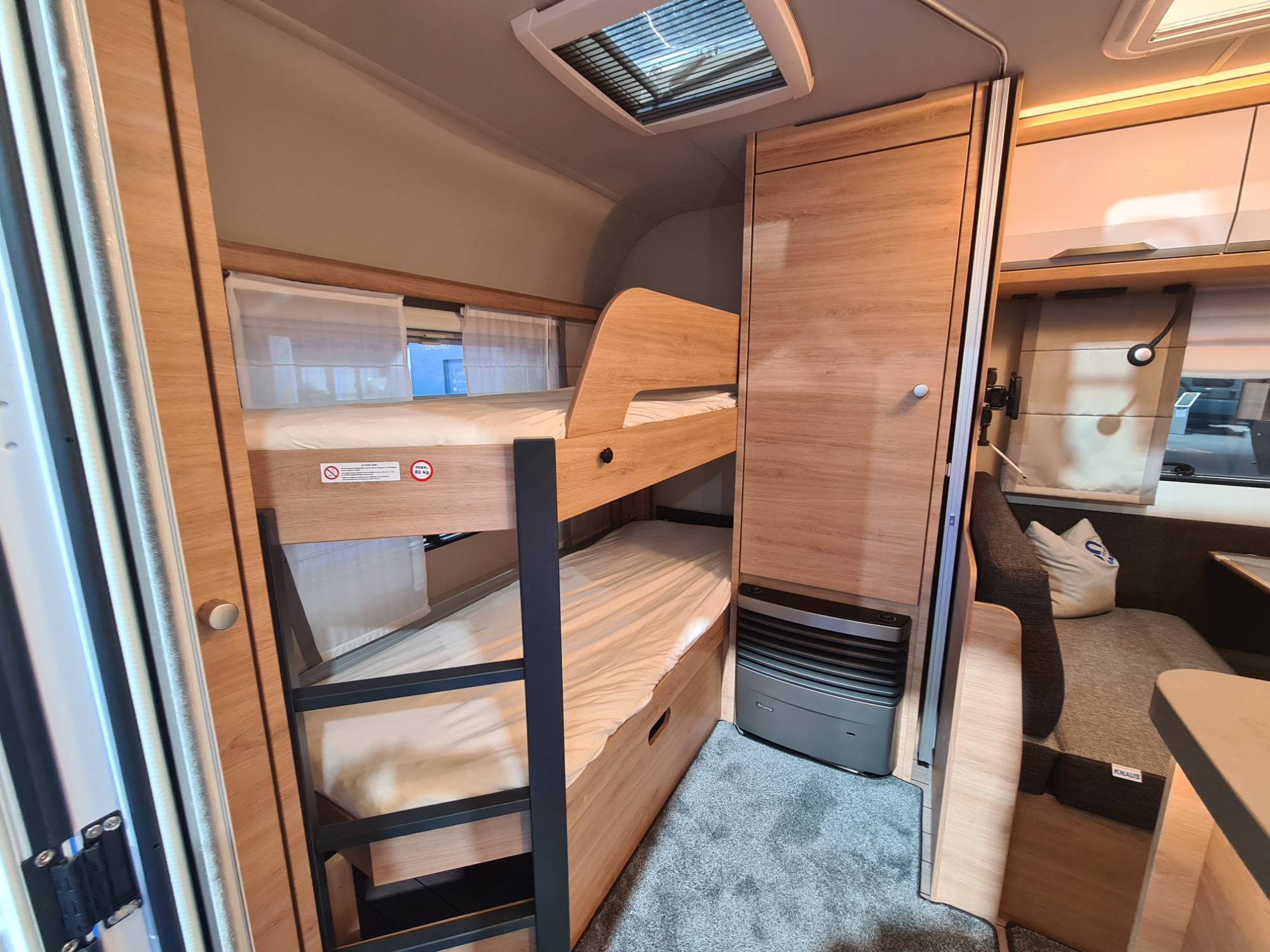 KNAUS SÜDWIND 540 FDK BLACK SELECTION
