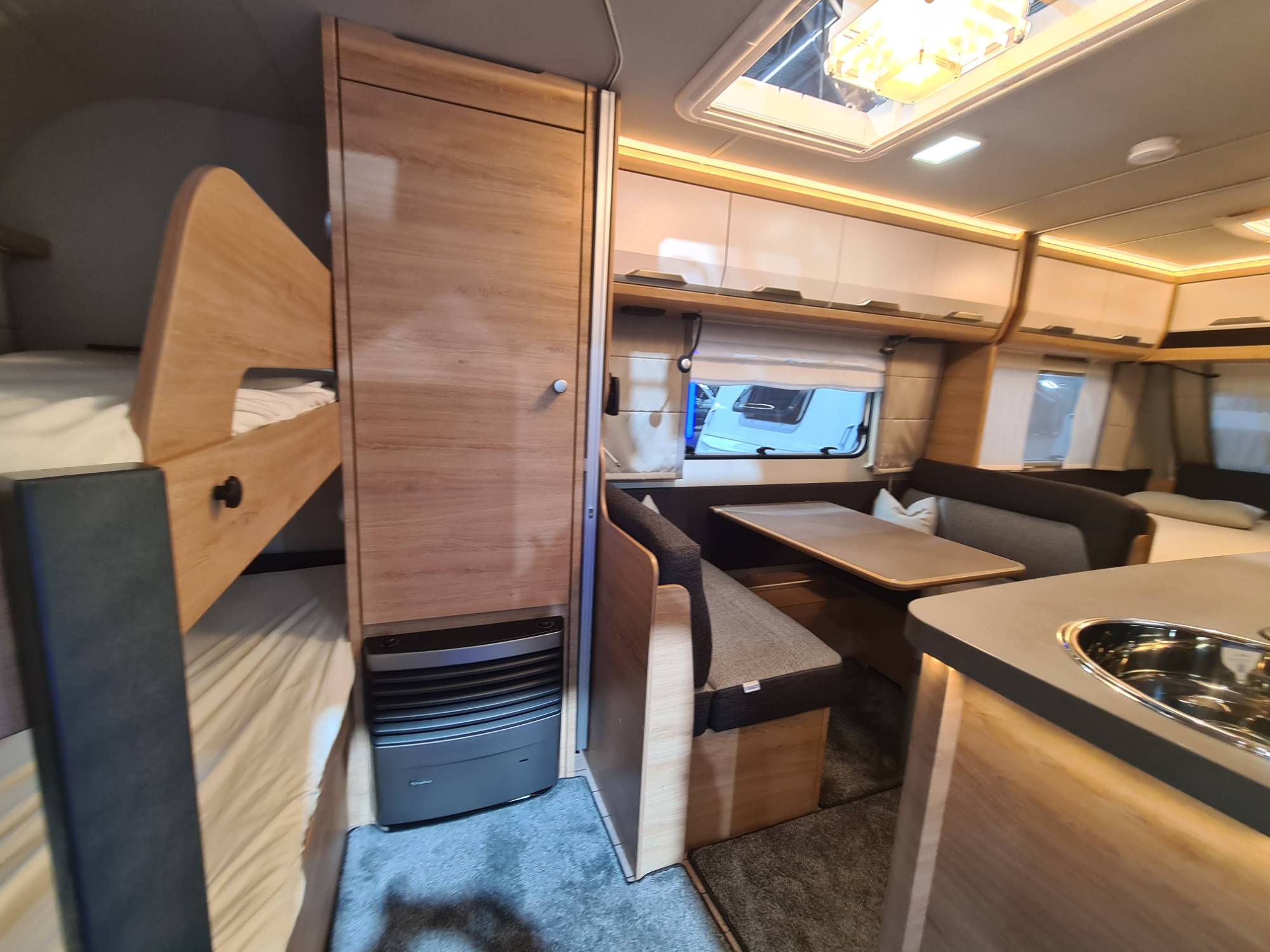 KNAUS SÜDWIND 540 FDK BLACK SELECTION
