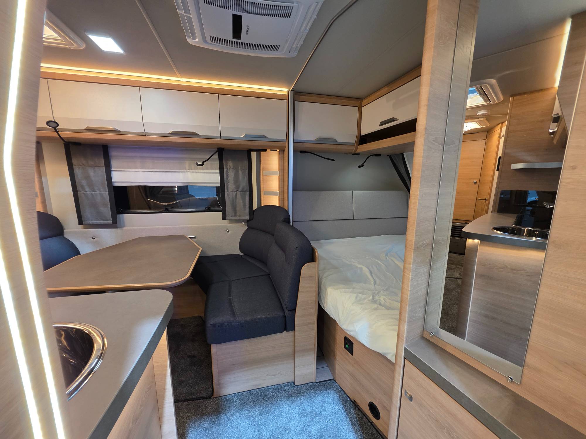 KNAUS SÜDWIND 580 QS BLACK SELECTION