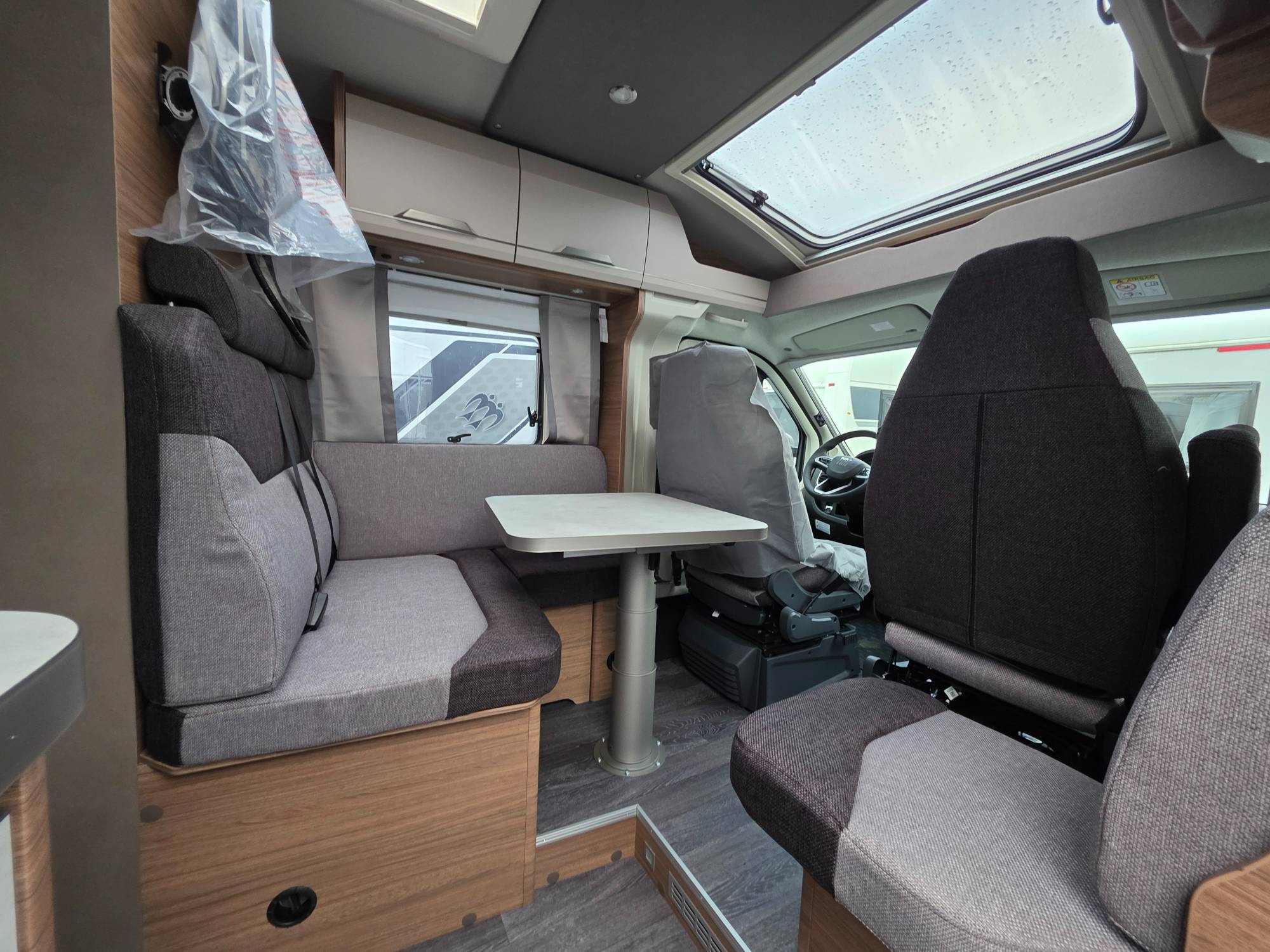 KNAUS VAN TI 650 MEG VANSATION