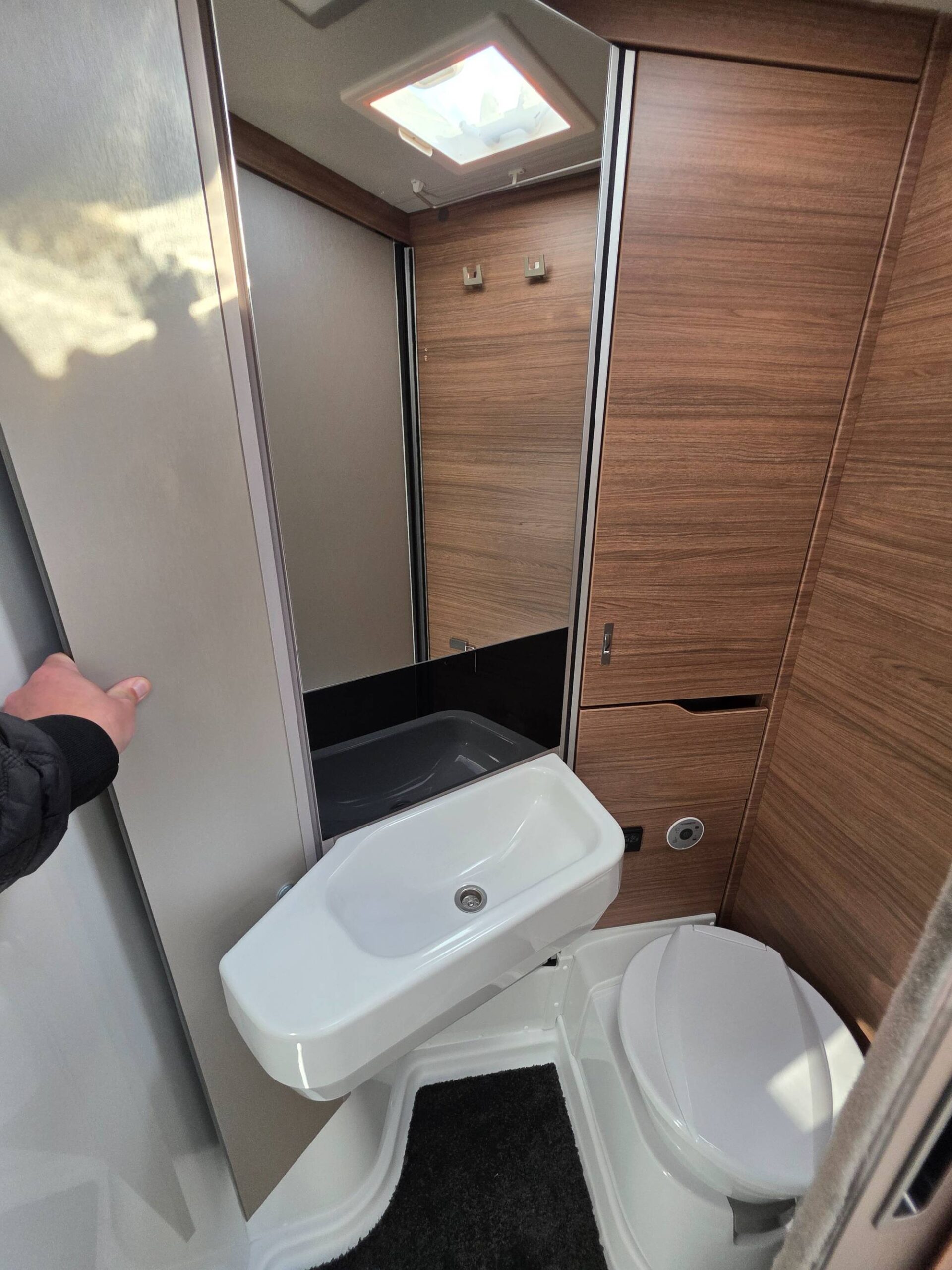 KNAUS VAN TI 650 MEG VANSATION