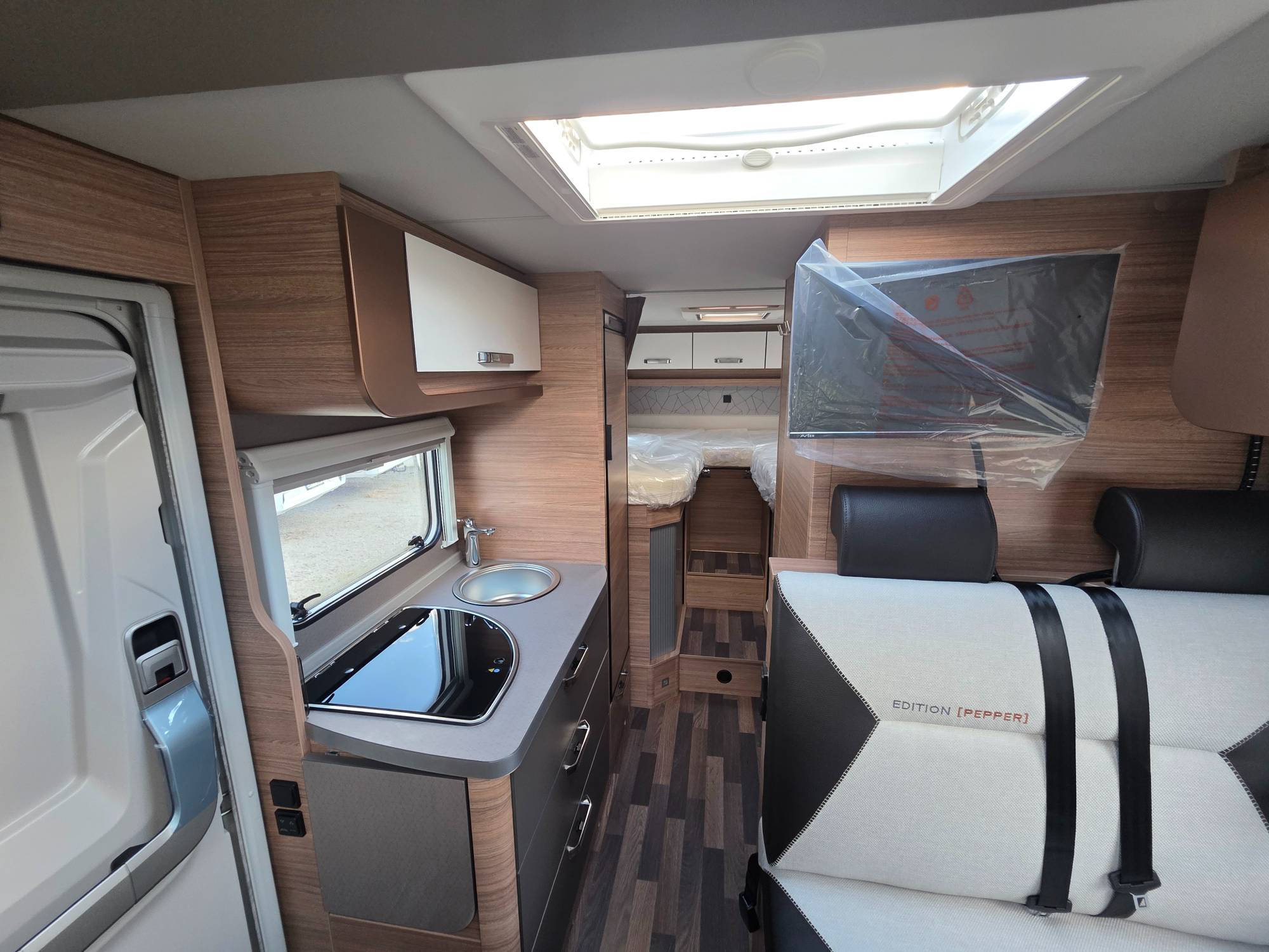 Weinsberg CaraCompact 600 MEG EDITION [PEPPER]
