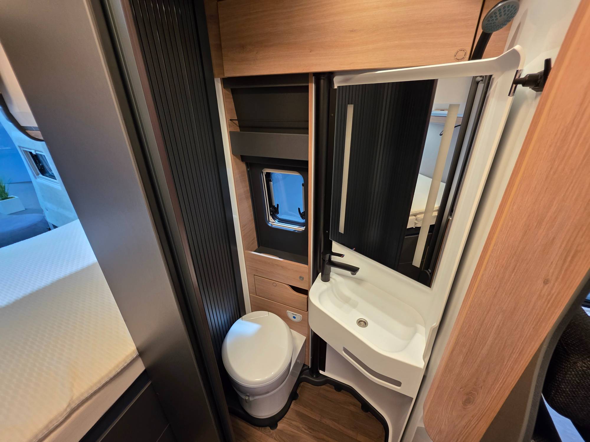 KNAUS BOXLIFE 600 DQ PLATINUM SELECTION