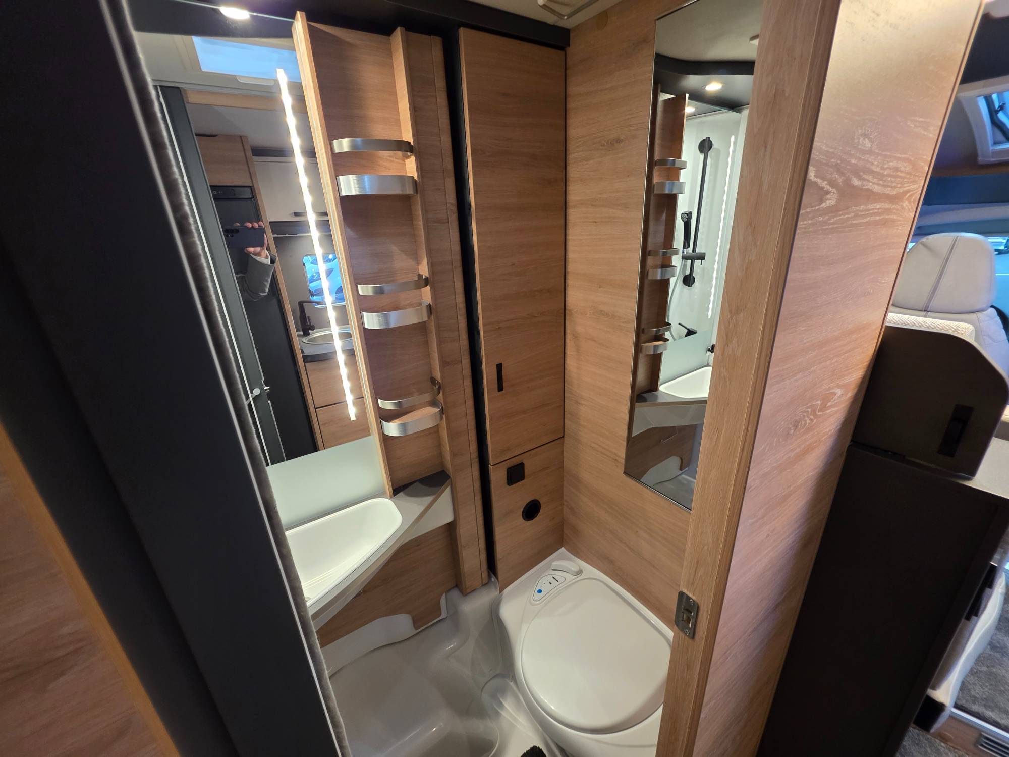 KNAUS L!VE TI 650 MEG PLATINUM SELECTION