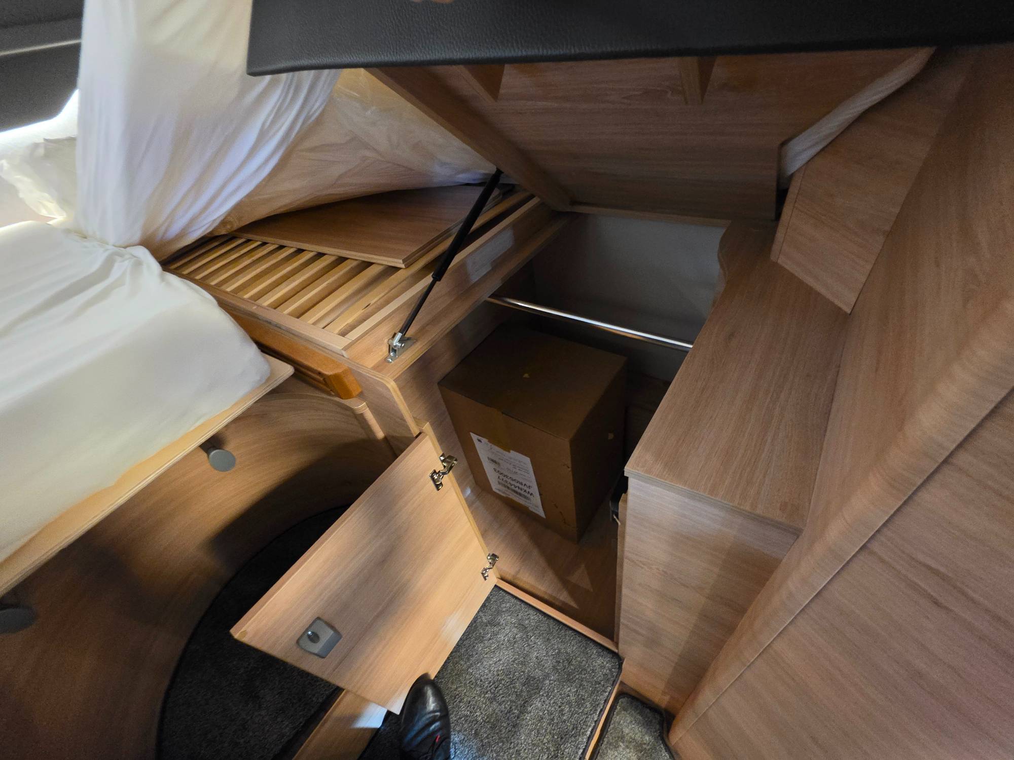KNAUS L!VE TI 650 MEG PLATINUM SELECTION