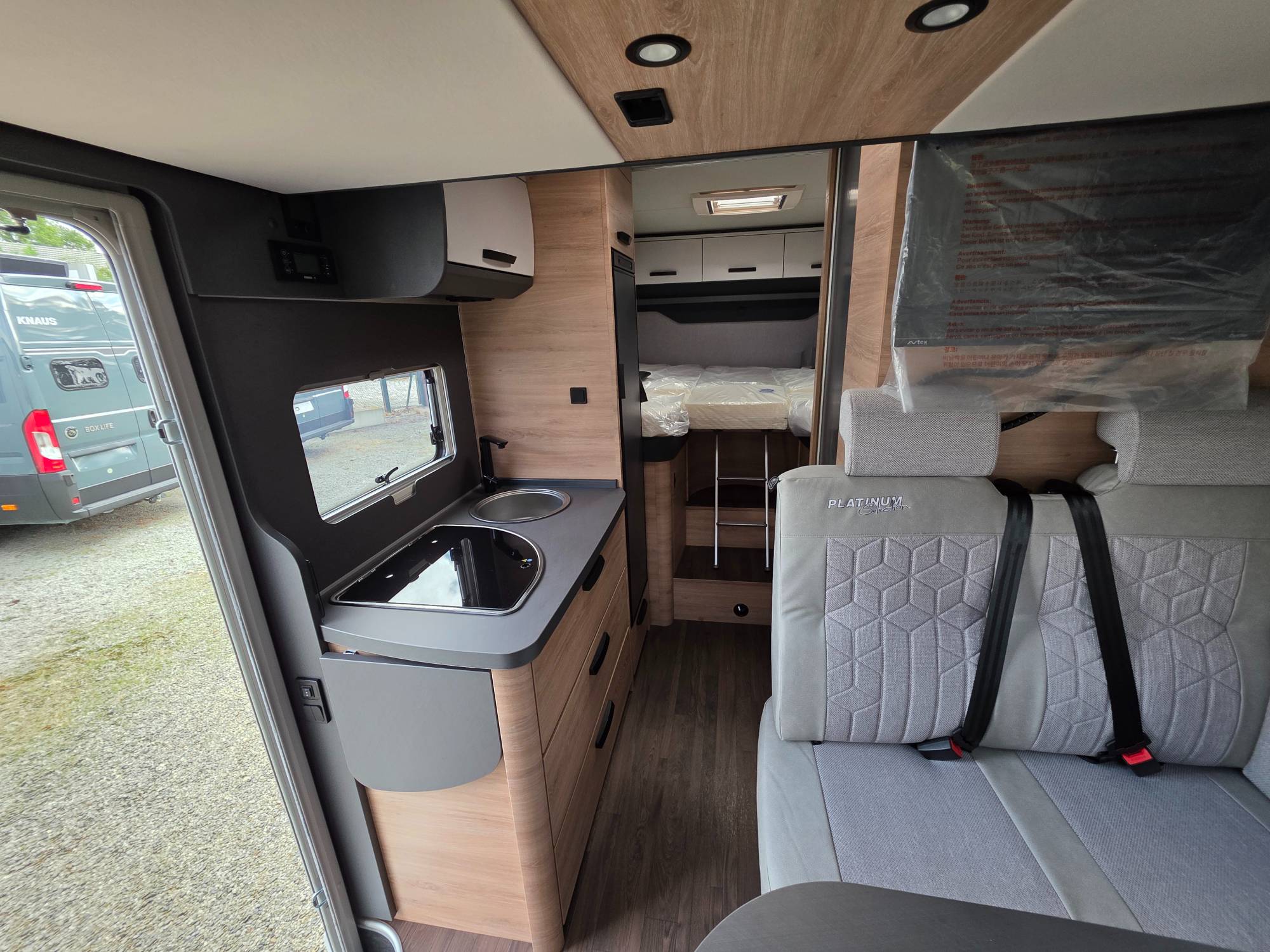 KNAUS L!VE WAVE 650 MEG PLATINUM SELECTION