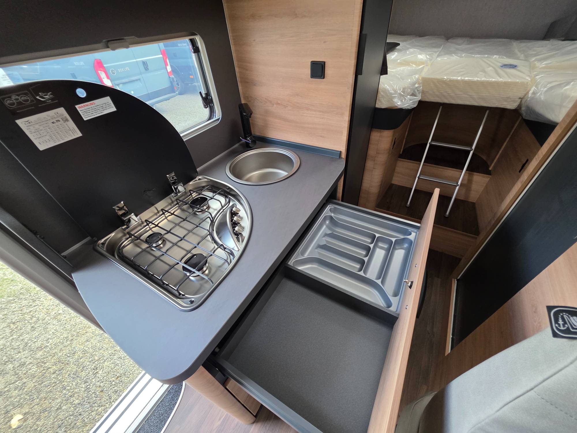 KNAUS L!VE WAVE 650 MEG PLATINUM SELECTION