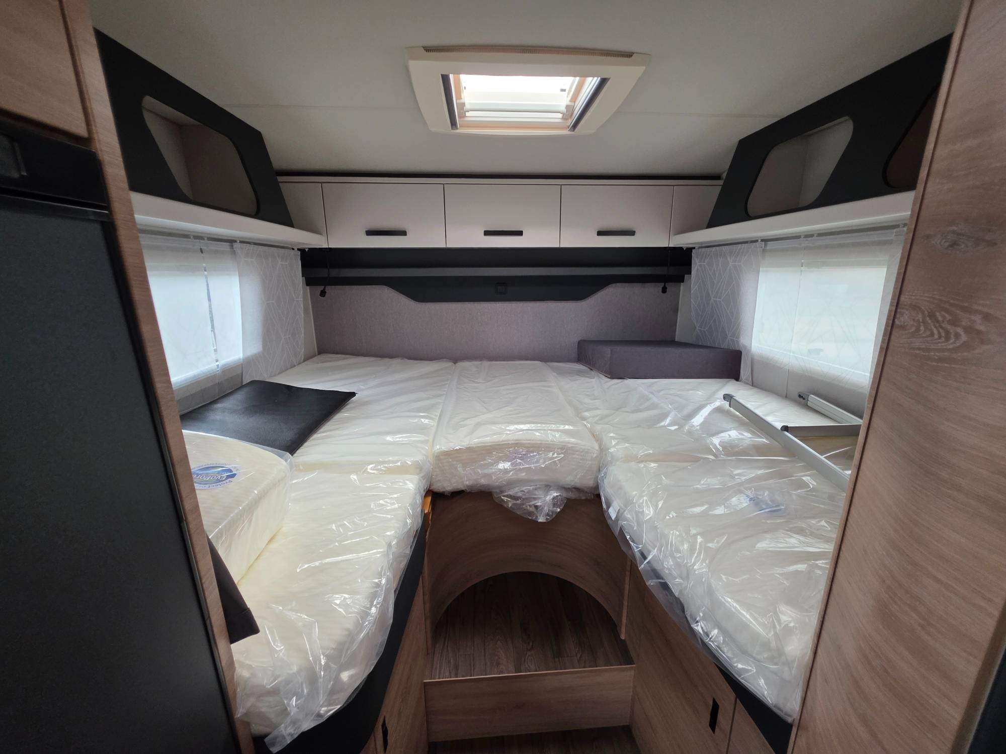 KNAUS L!VE WAVE 650 MEG PLATINUM SELECTION