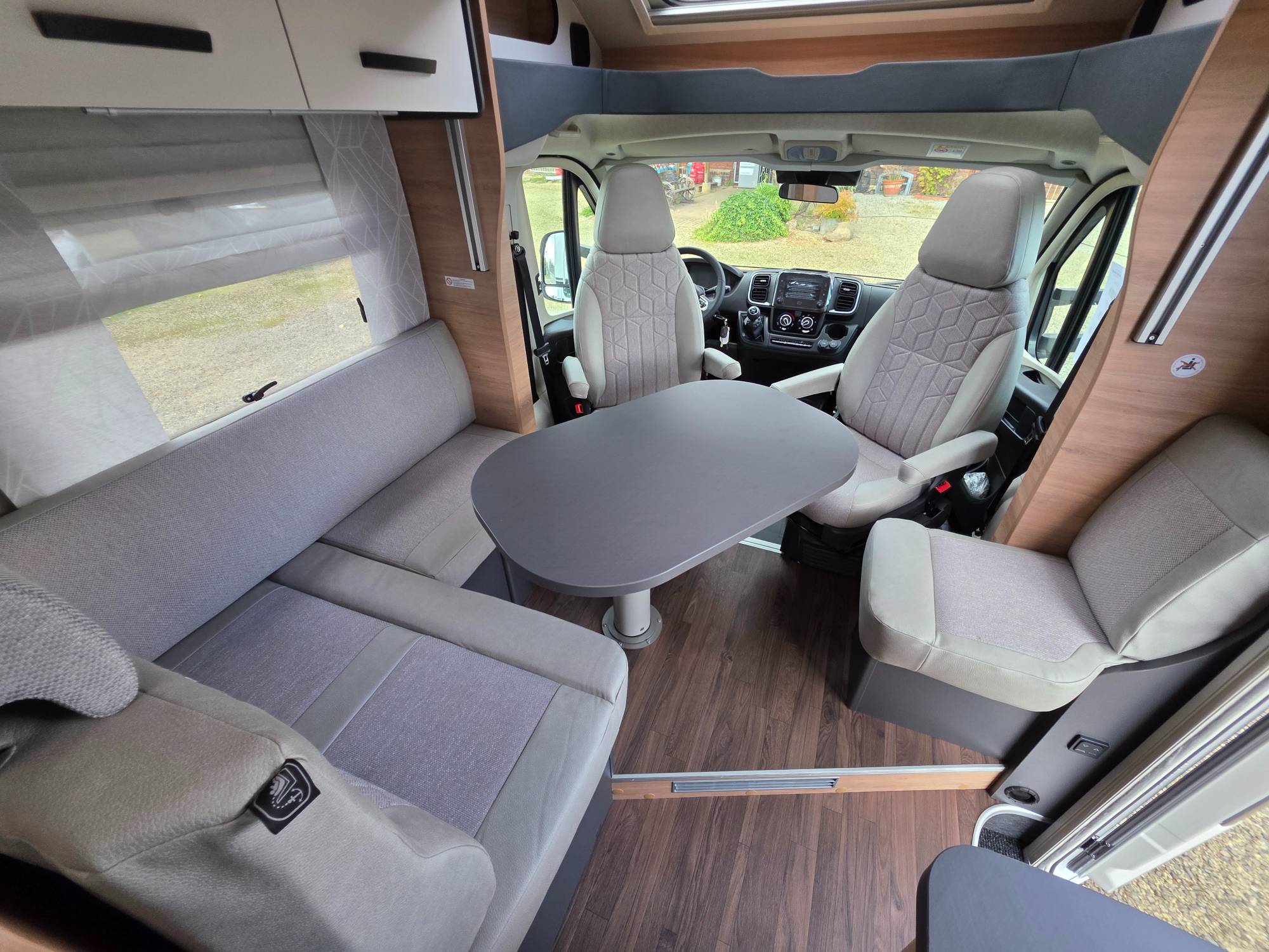 KNAUS L!VE WAVE 650 MEG PLATINUM SELECTION