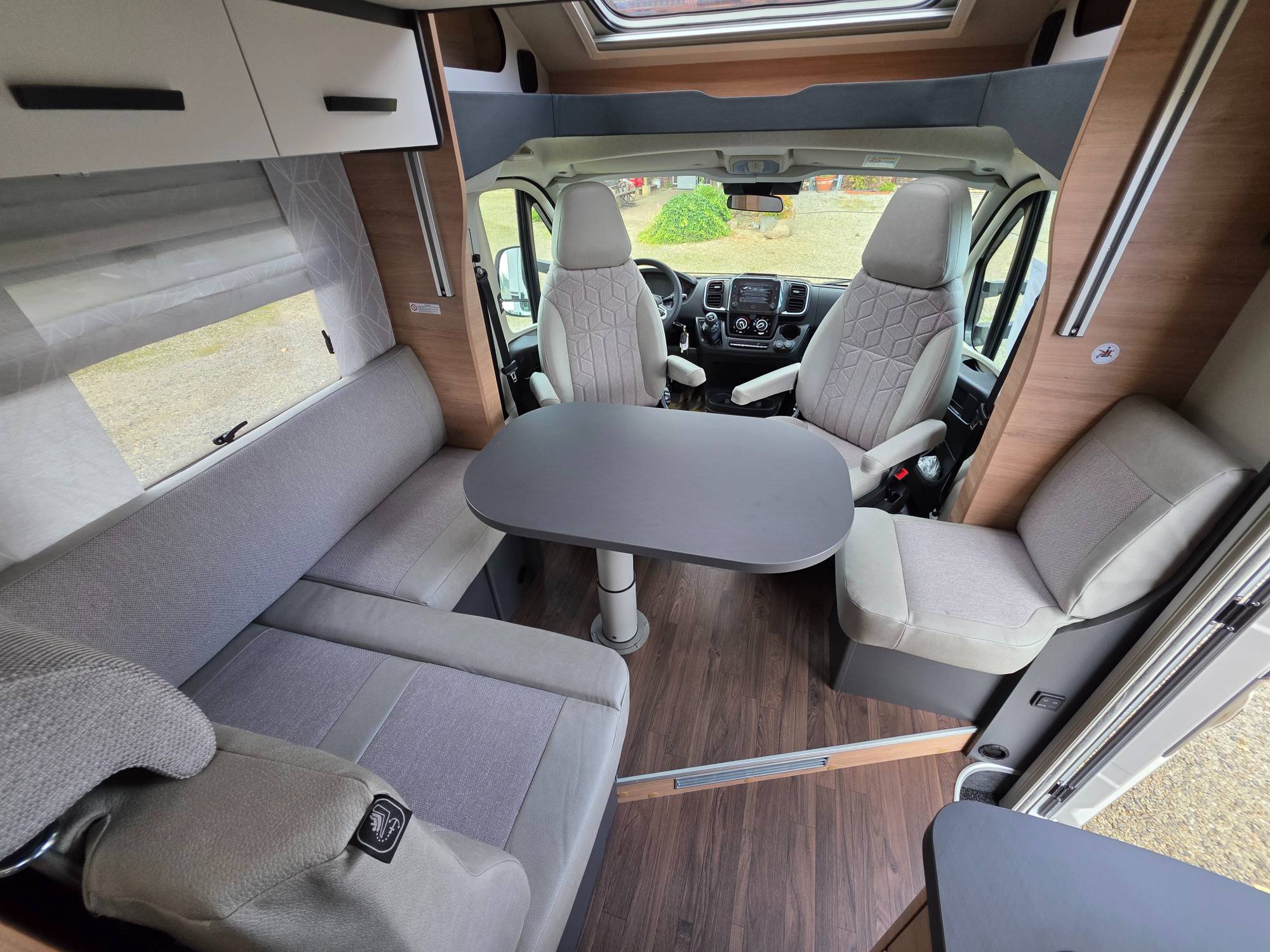 KNAUS L!VE WAVE 650 MEG PLATINUM SELECTION