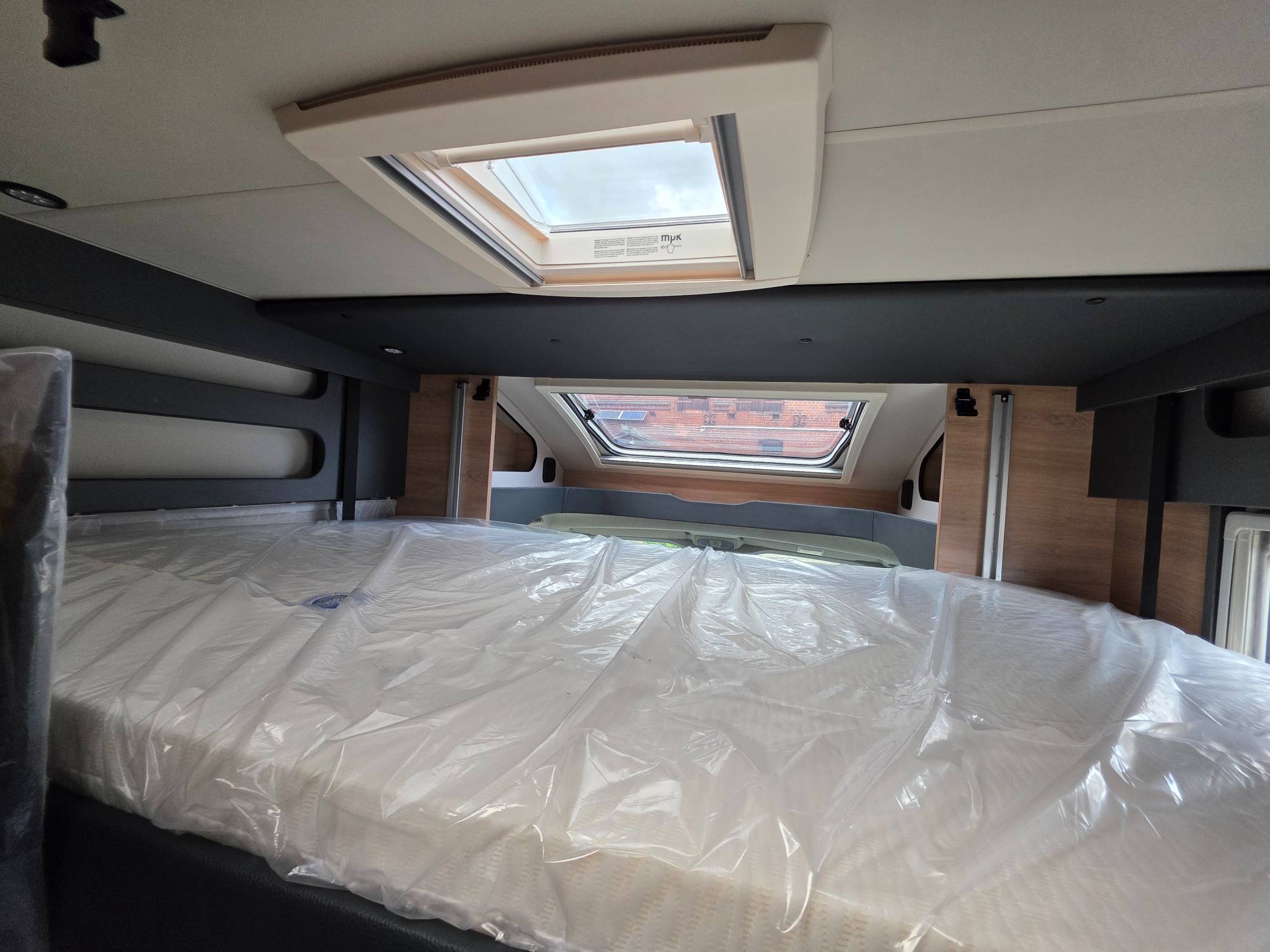 KNAUS L!VE WAVE 650 MEG PLATINUM SELECTION
