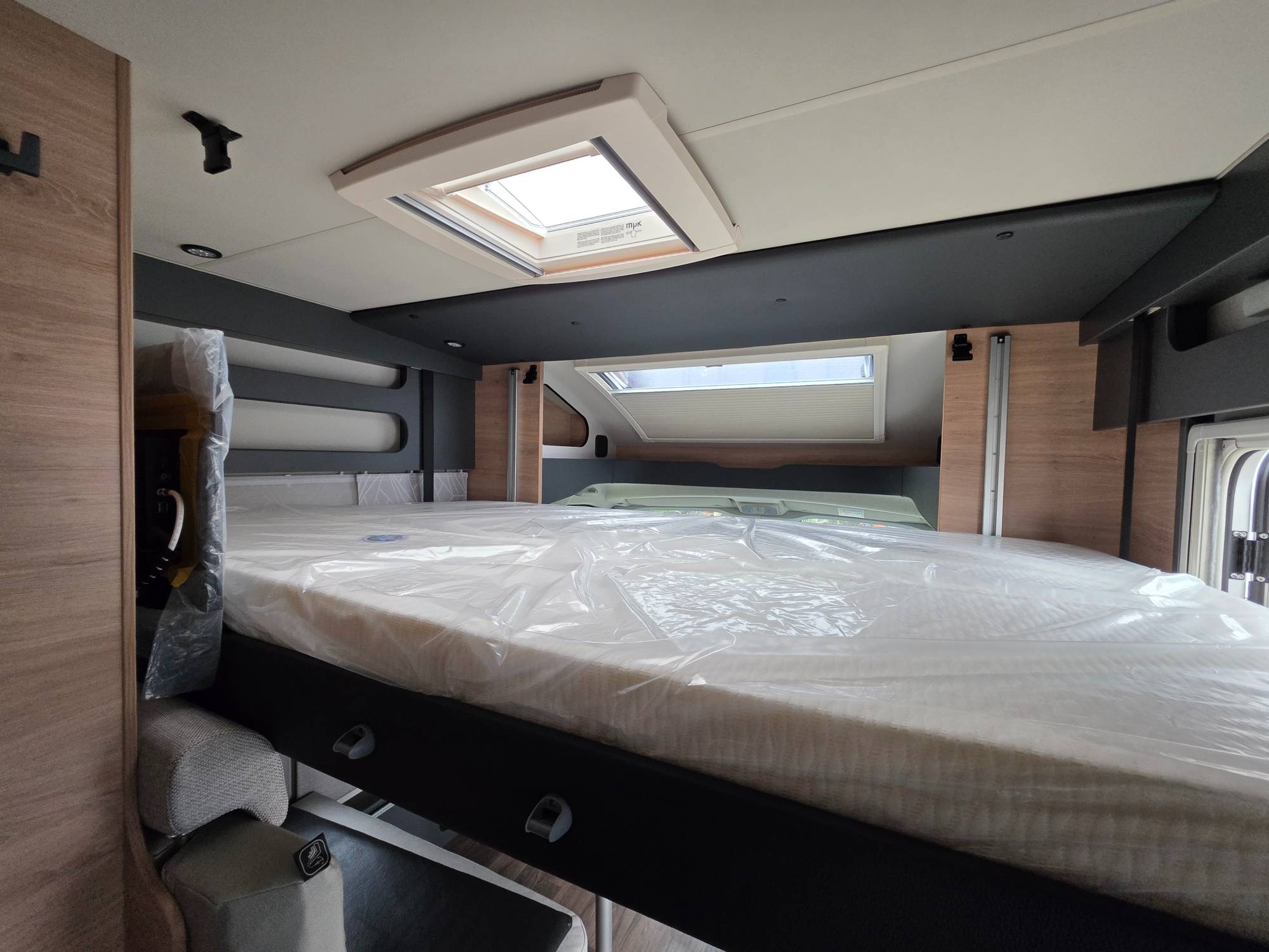 KNAUS L!VE WAVE 650 MEG PLATINUM SELECTION
