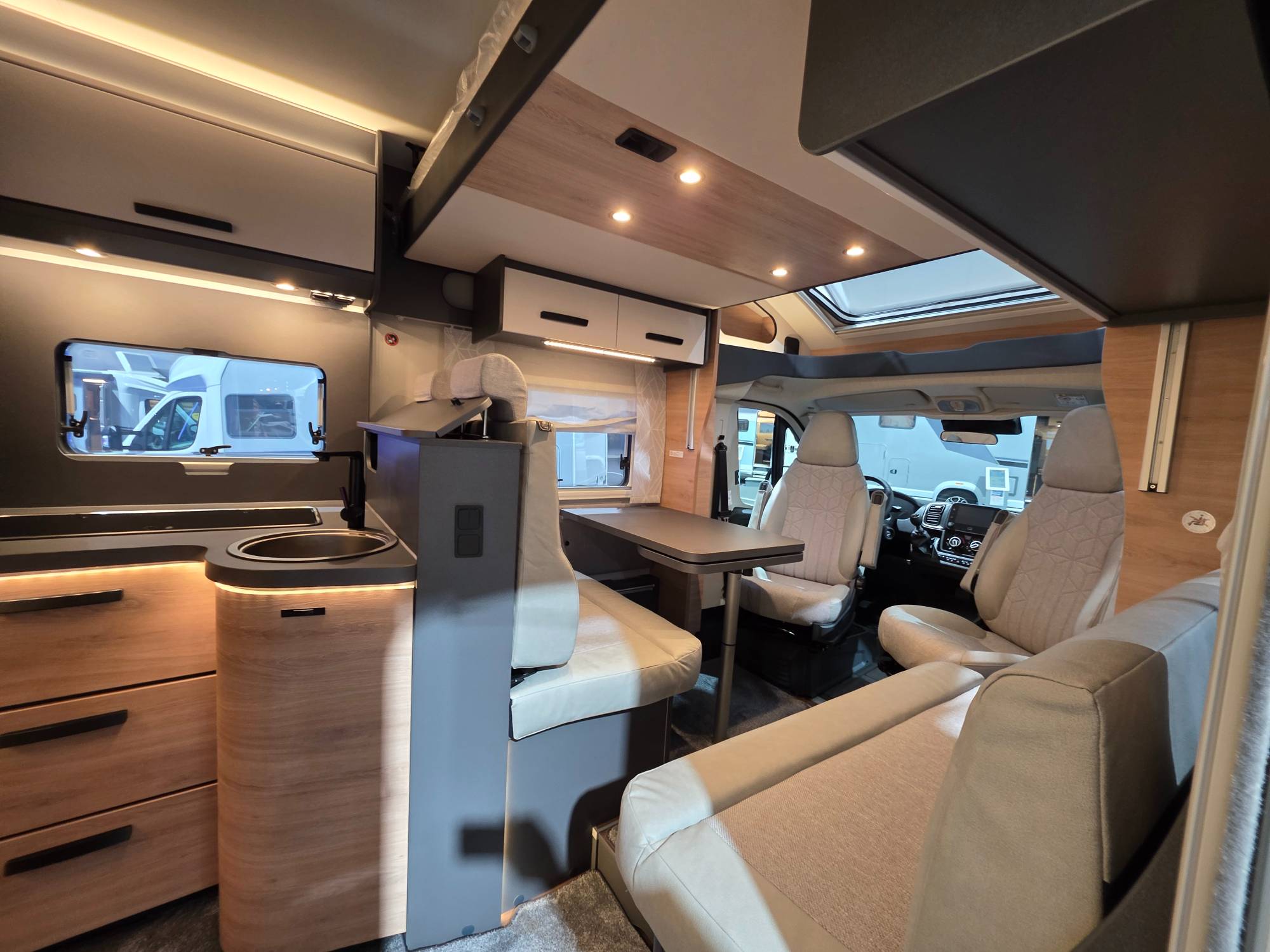 KNAUS L!VE WAVE 650 MF PLATINUM SELECTION