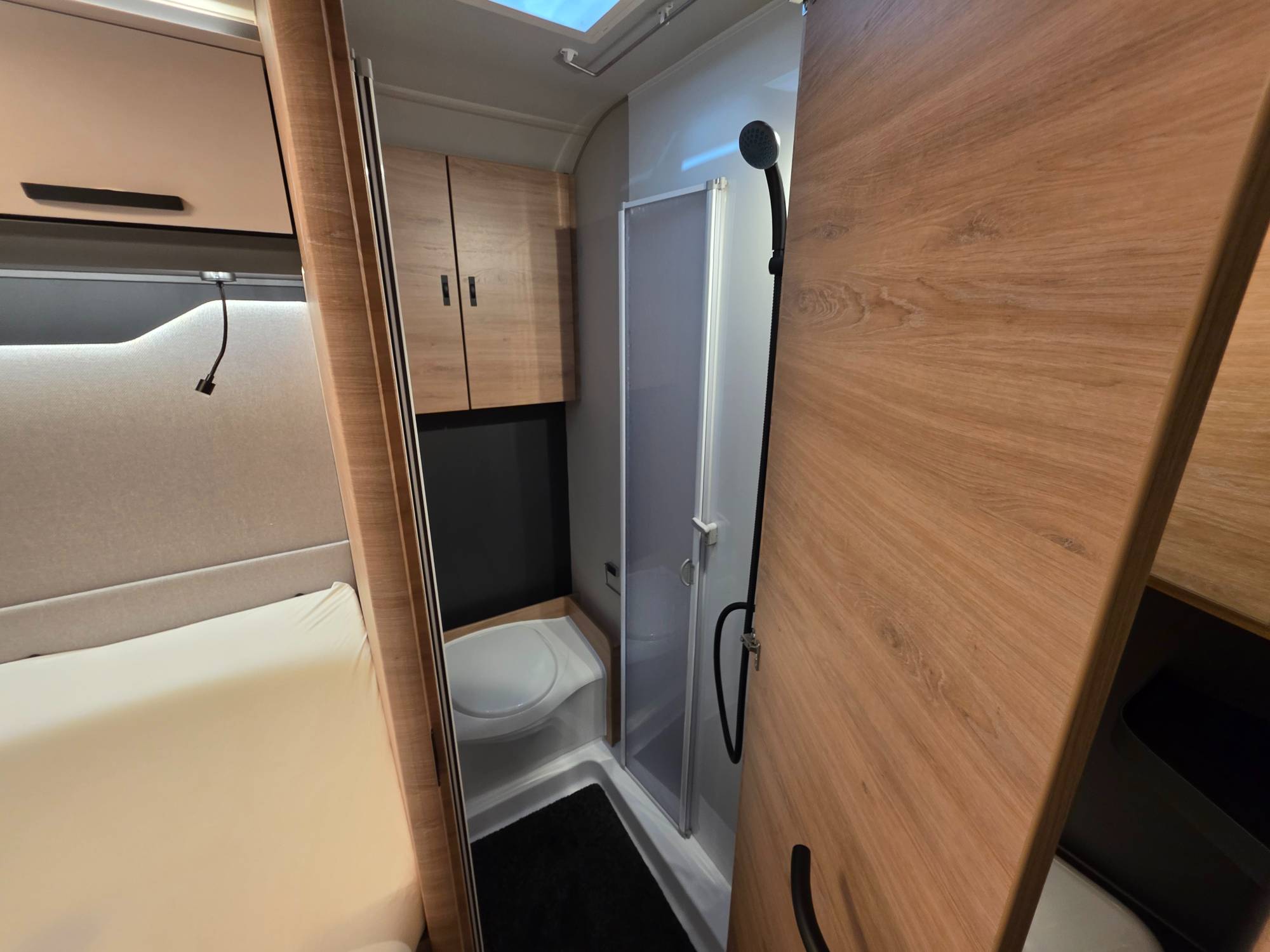 KNAUS L!VE WAVE 650 MF PLATINUM SELECTION