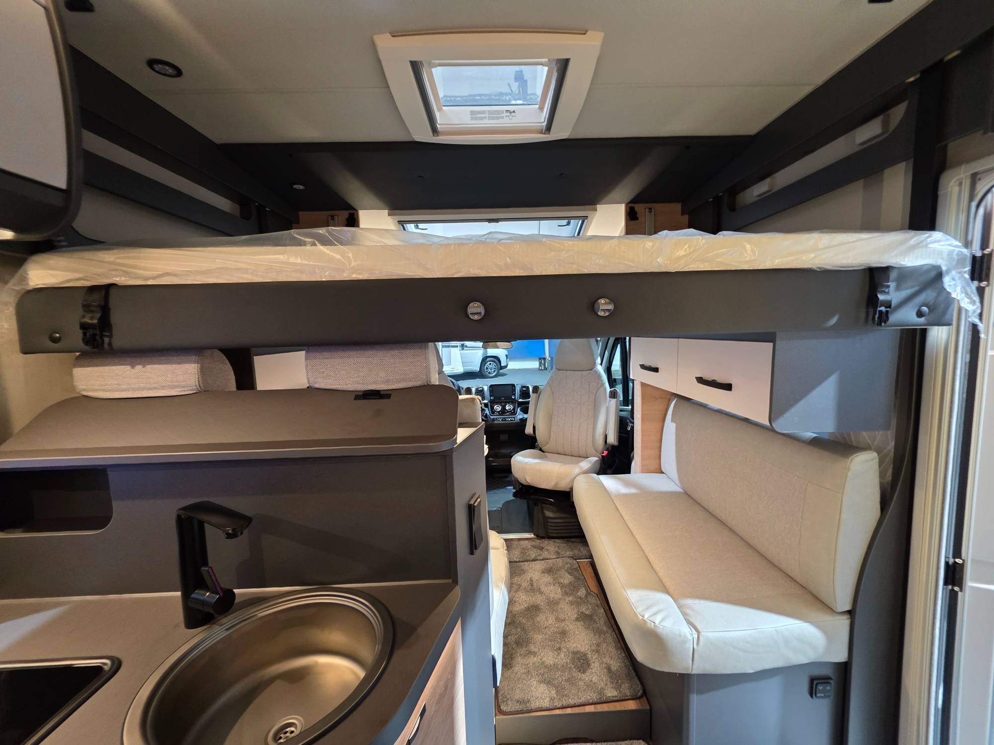 KNAUS L!VE WAVE 650 MF PLATINUM SELECTION