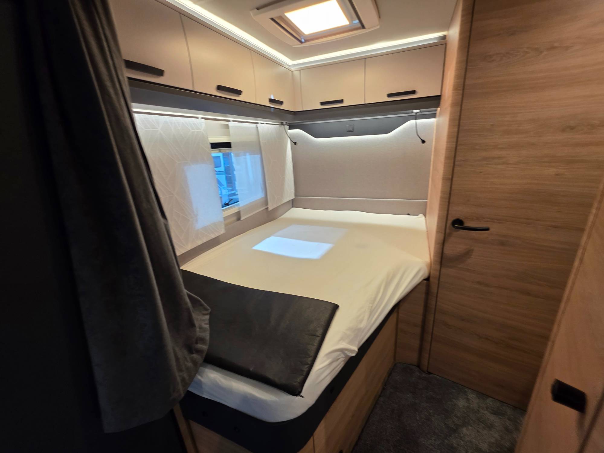 KNAUS L!VE WAVE 650 MF PLATINUM SELECTION