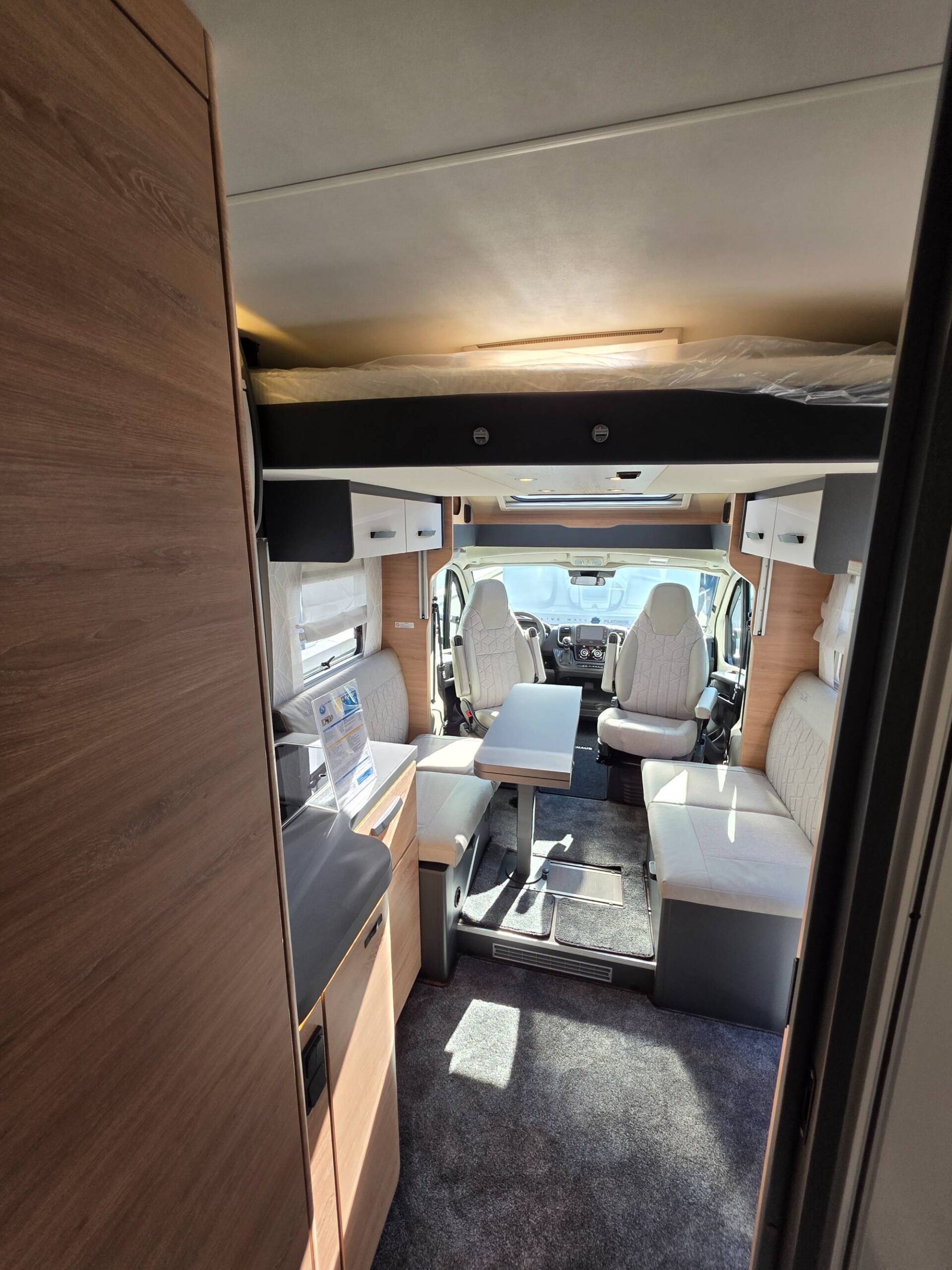 KNAUS L!VE WAVE 700 DX PLATINUM SELECTION