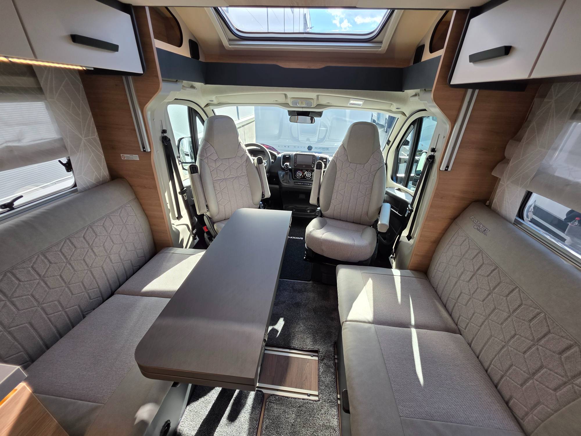KNAUS L!VE WAVE 700 DX PLATINUM SELECTION