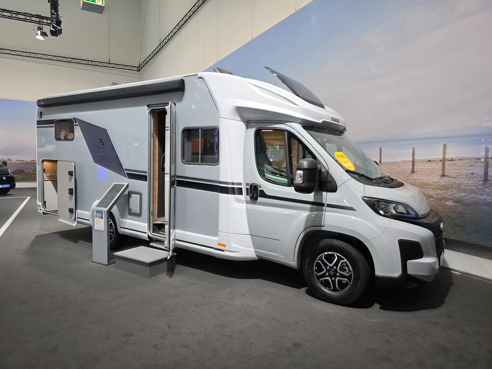 KNAUS L!VE WAVE 700 MEG PLATINUM SELECTION