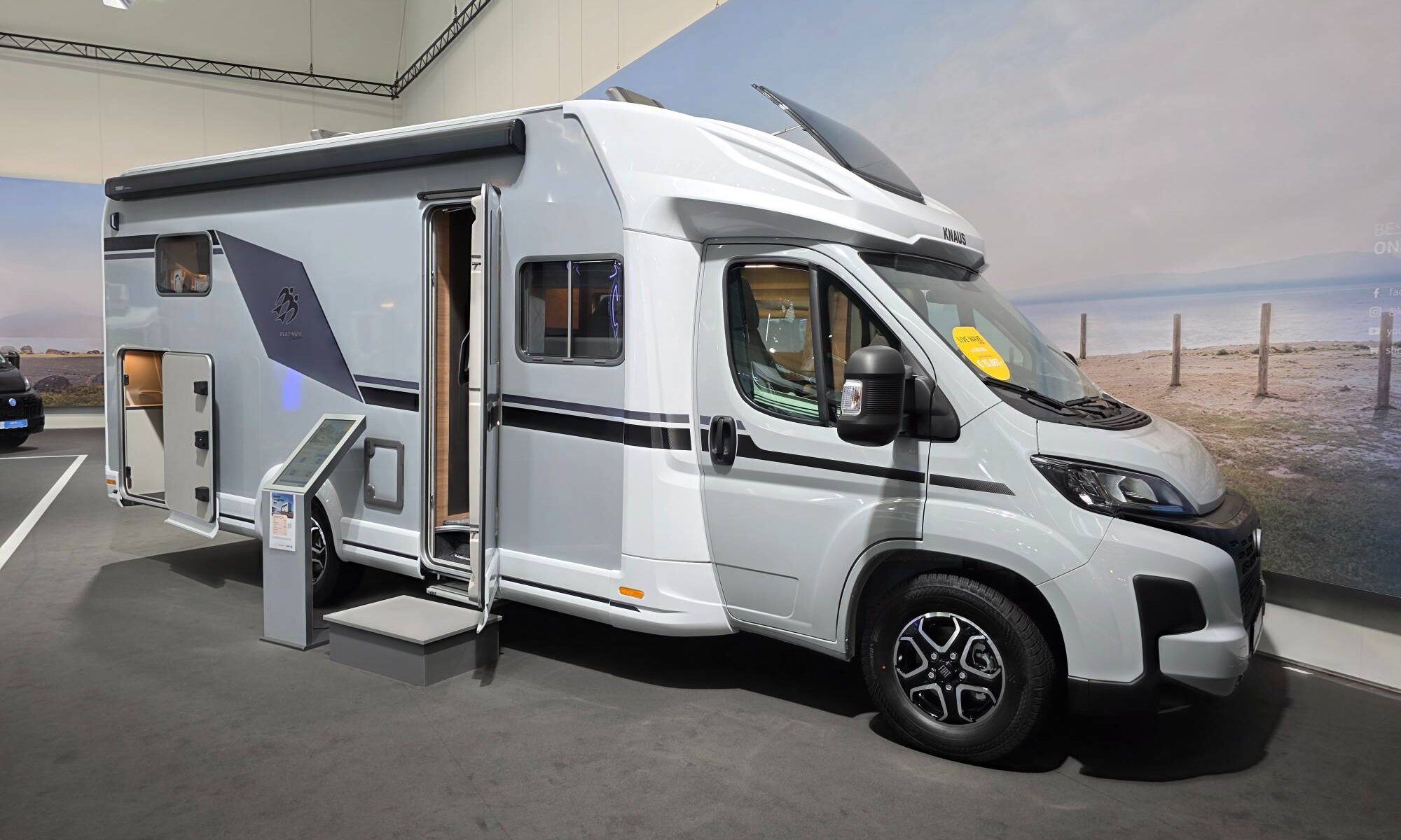 KNAUS L!VE WAVE 700 MEG PLATINUM SELECTION