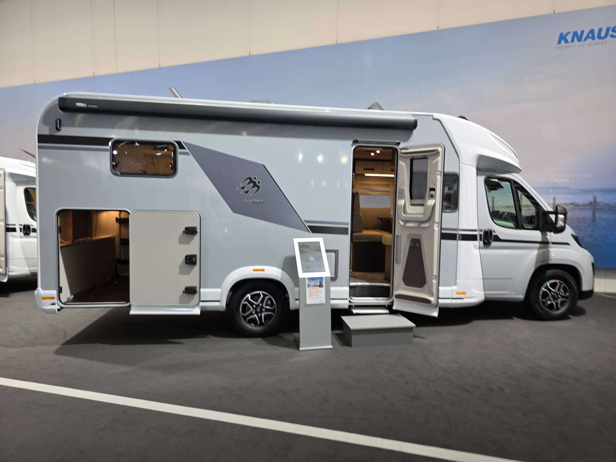 KNAUS L!VE WAVE 700 MEG PLATINUM SELECTION