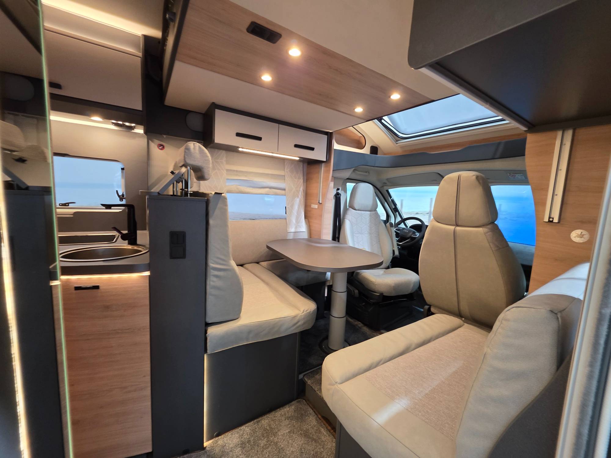 KNAUS L!VE WAVE 700 MEG PLATINUM SELECTION