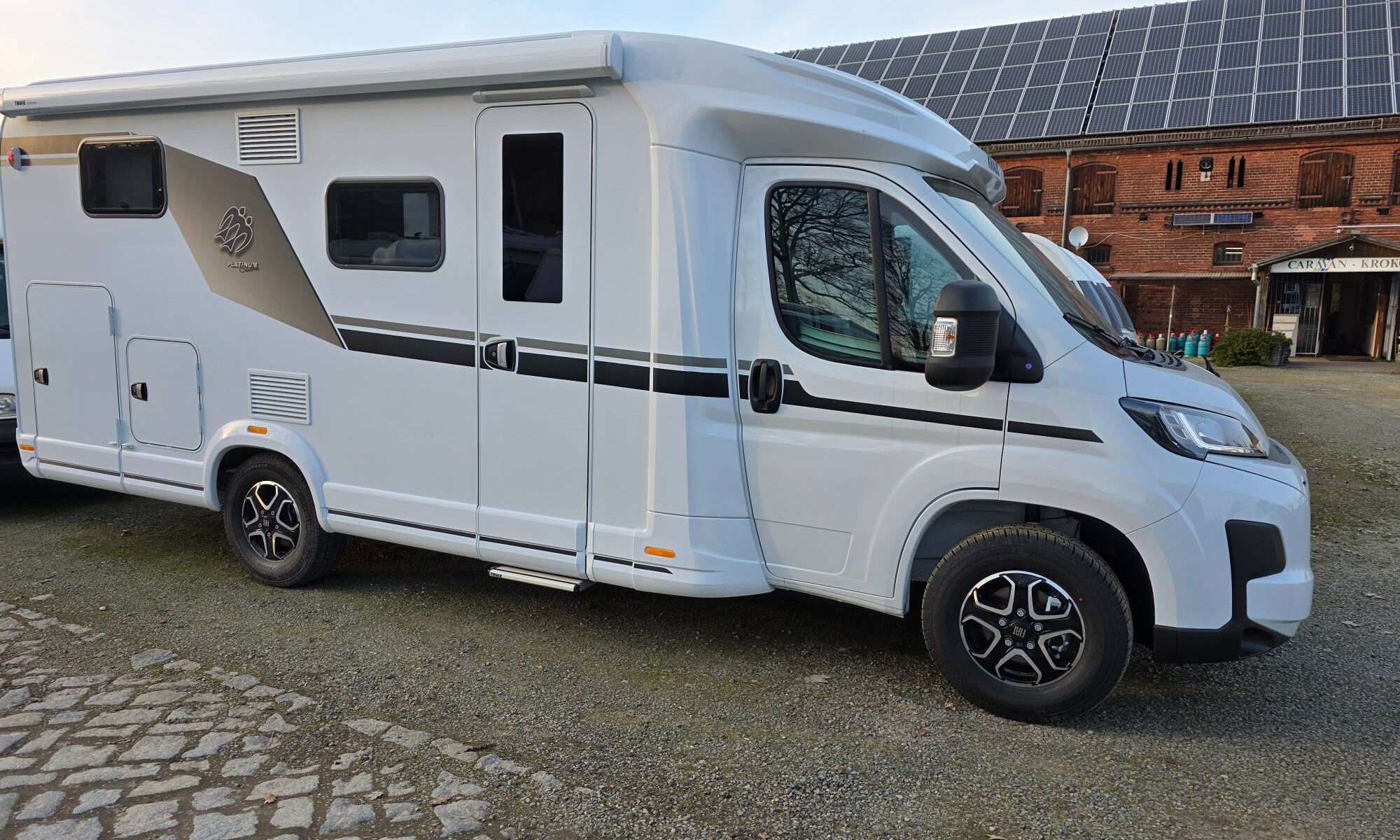 KNAUS L!VE TI 650 MEG PLATINUM SELECTION