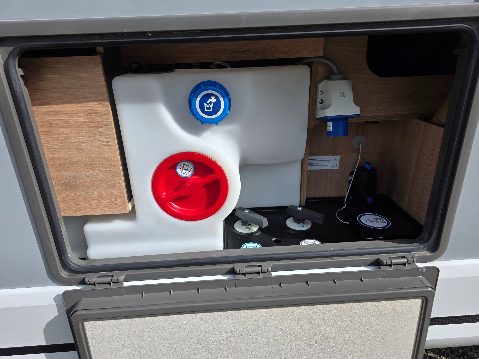 KNAUS LIVE TI 650 MEG PLATINUM SELECTION