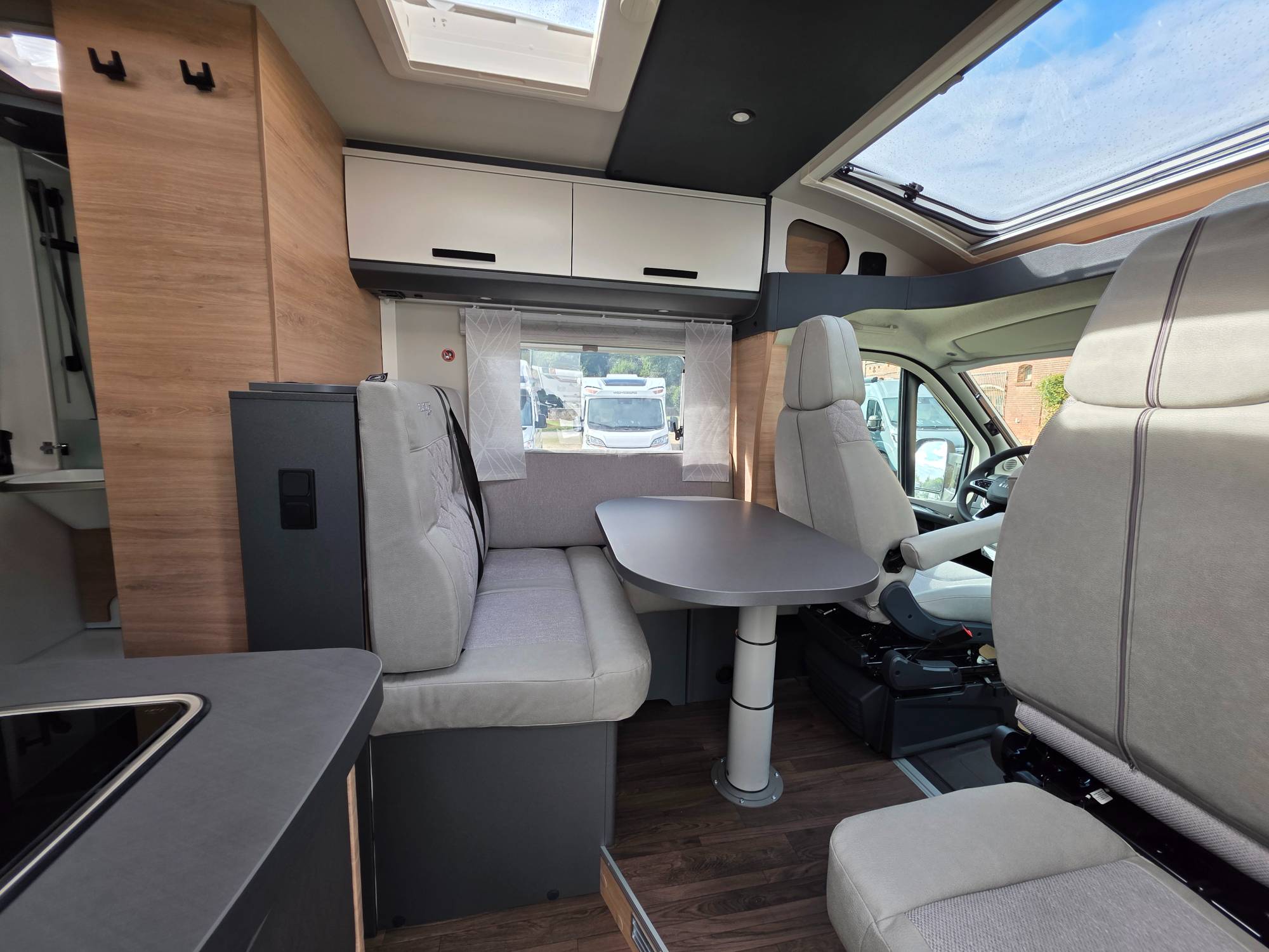 KNAUS LIVE TI 650 MEG PLATINUM SELECTION