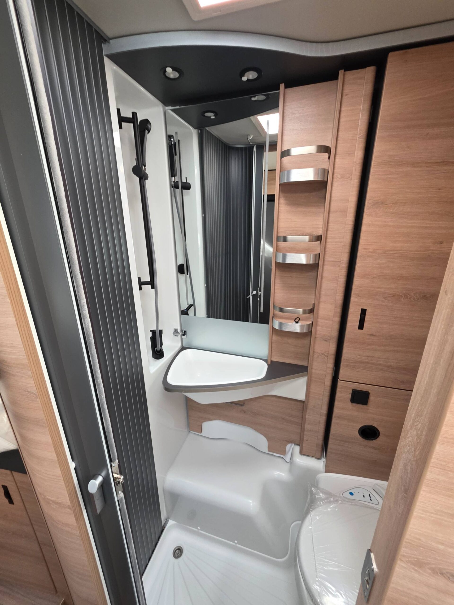 KNAUS LIVE TI 650 MEG PLATINUM SELECTION