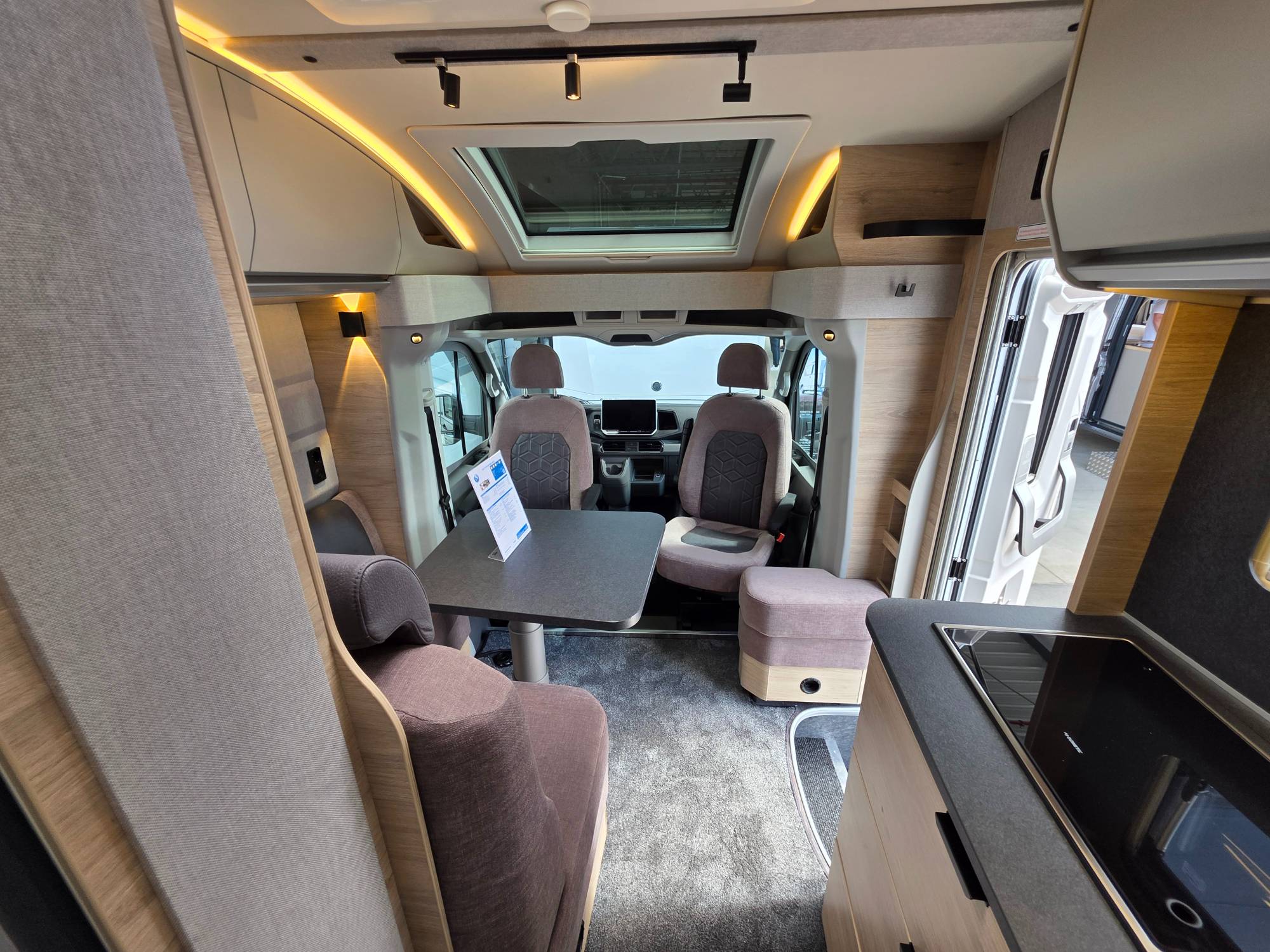 KNAUS SKY TI VW 650 MEG
