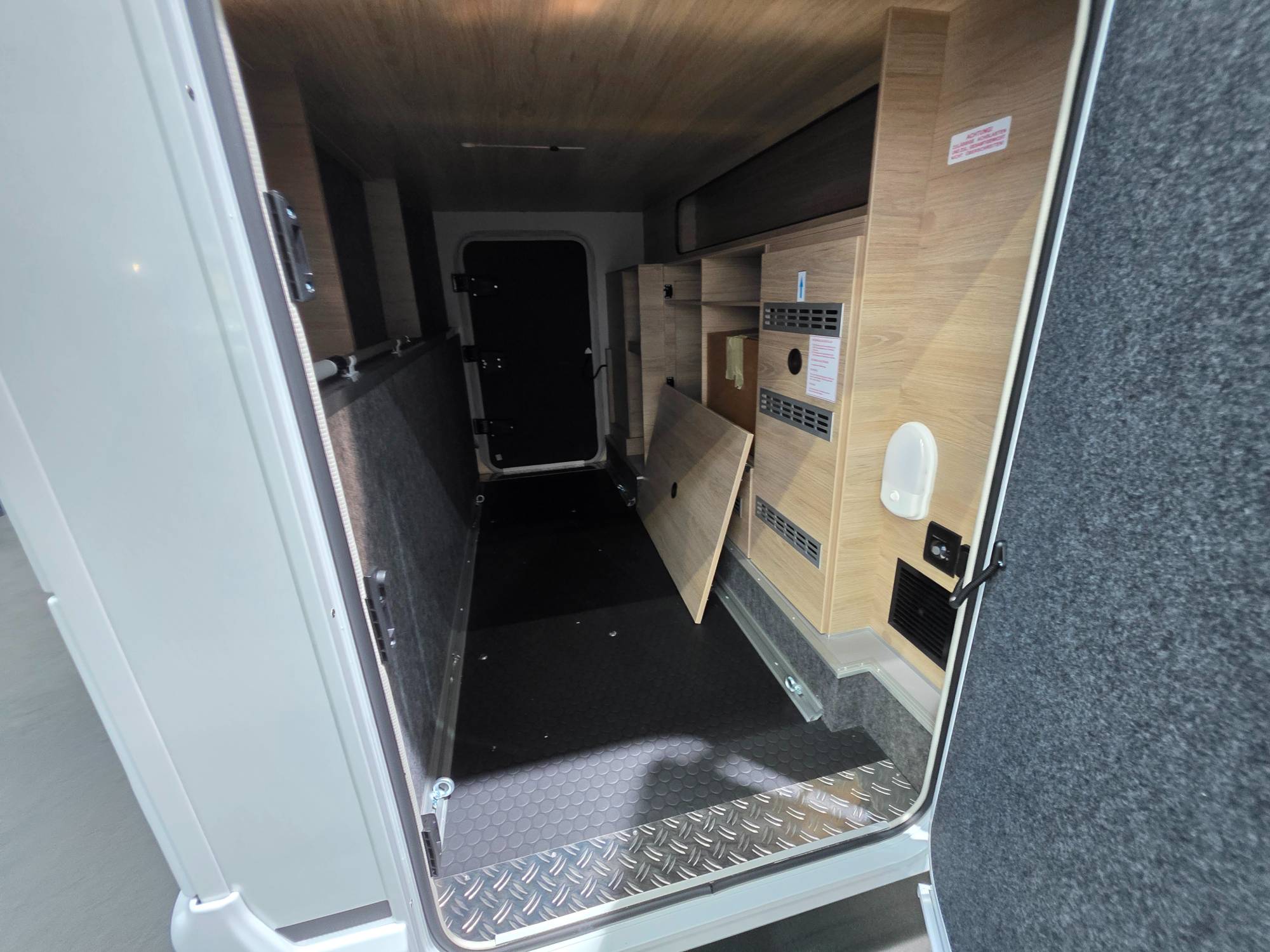 KNAUS SKY TI VW 700 DX