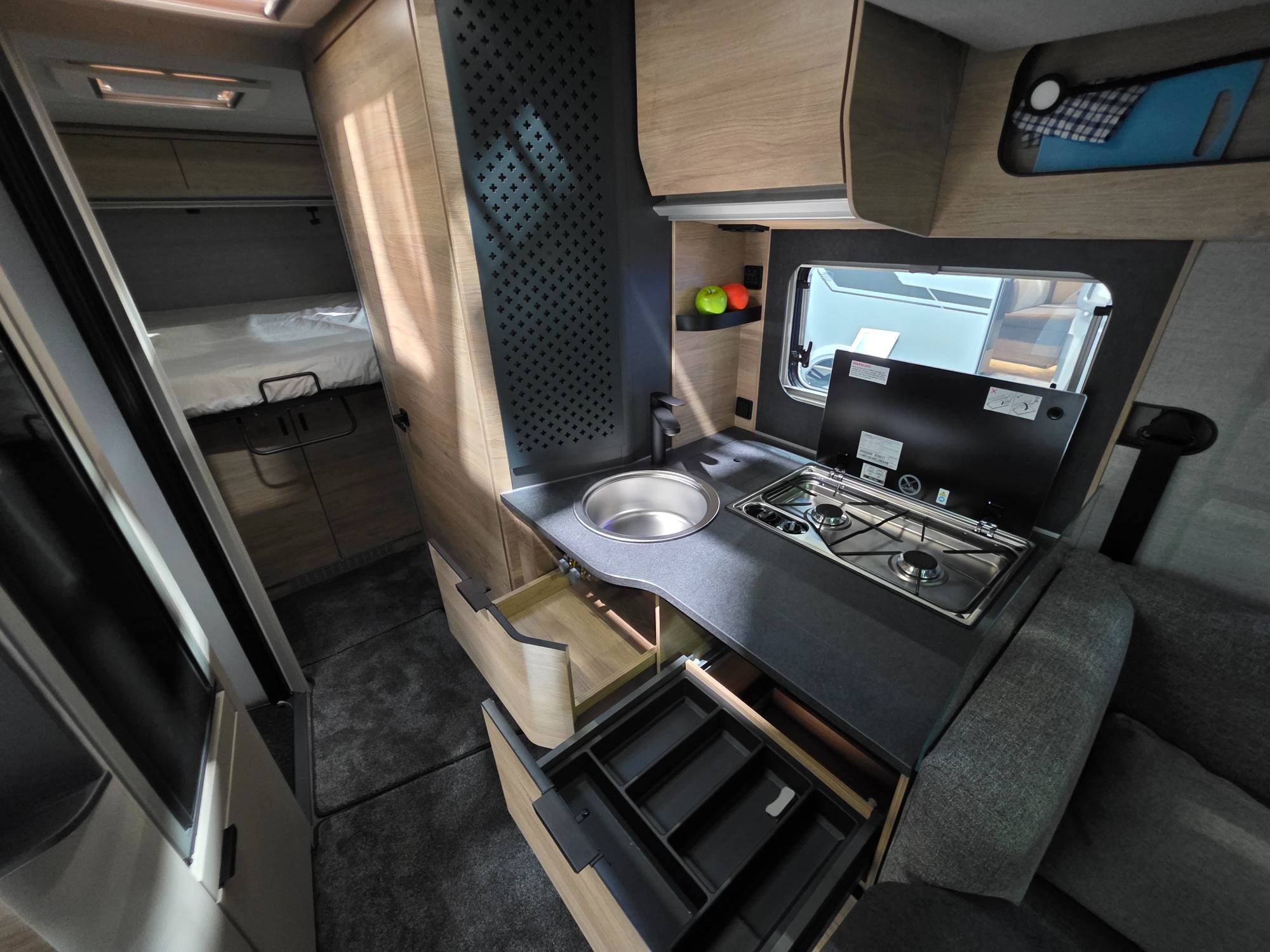 KNAUS SKY TI VW 700 DX