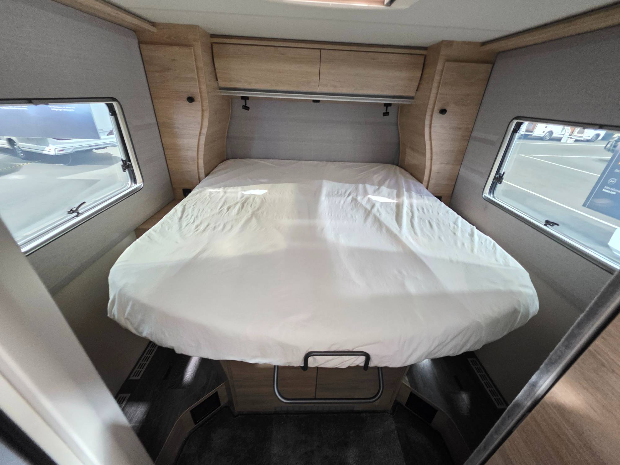 KNAUS SKY TI VW 700 DX