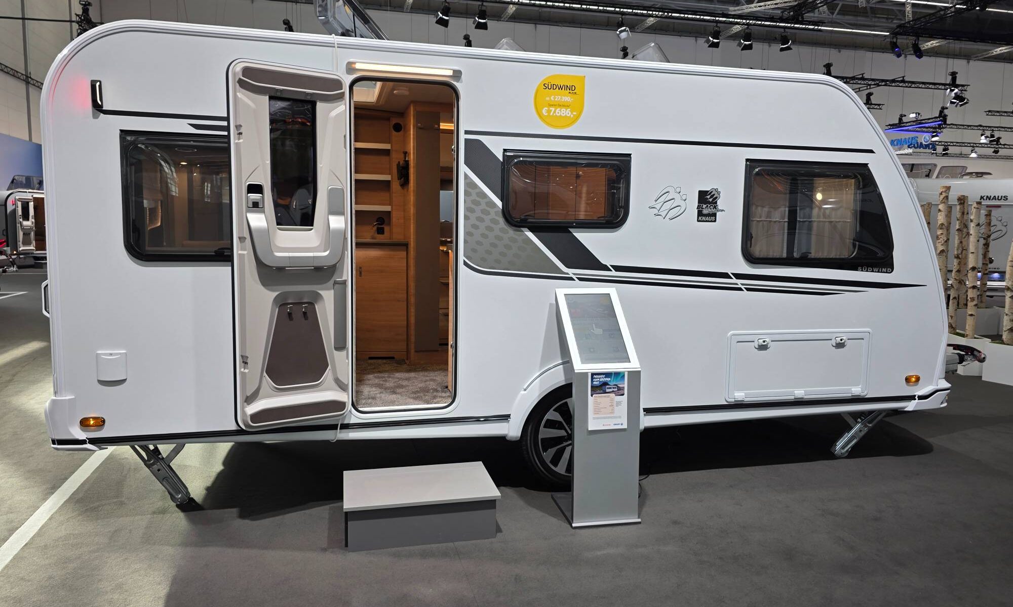 KNAUS SÜDWIND 460 EU BLACK SELECTION