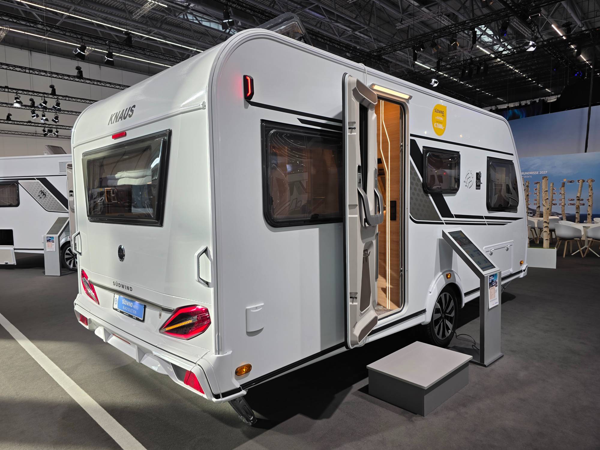 KNAUS SÜDWIND 460 EU BLACK SELECTION