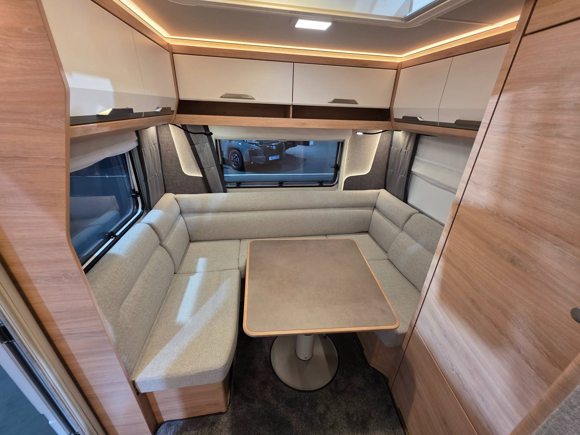 KNAUS SÜDWIND 500 EU BLACK SELECTION