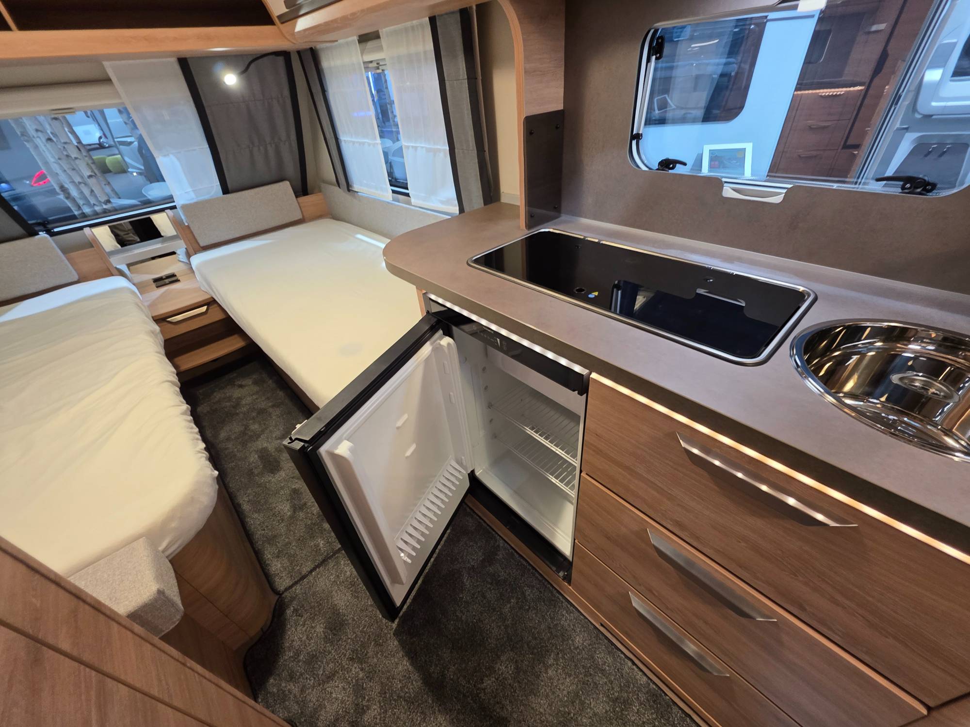 KNAUS SÜDWIND 500 EU BLACK SELECTION