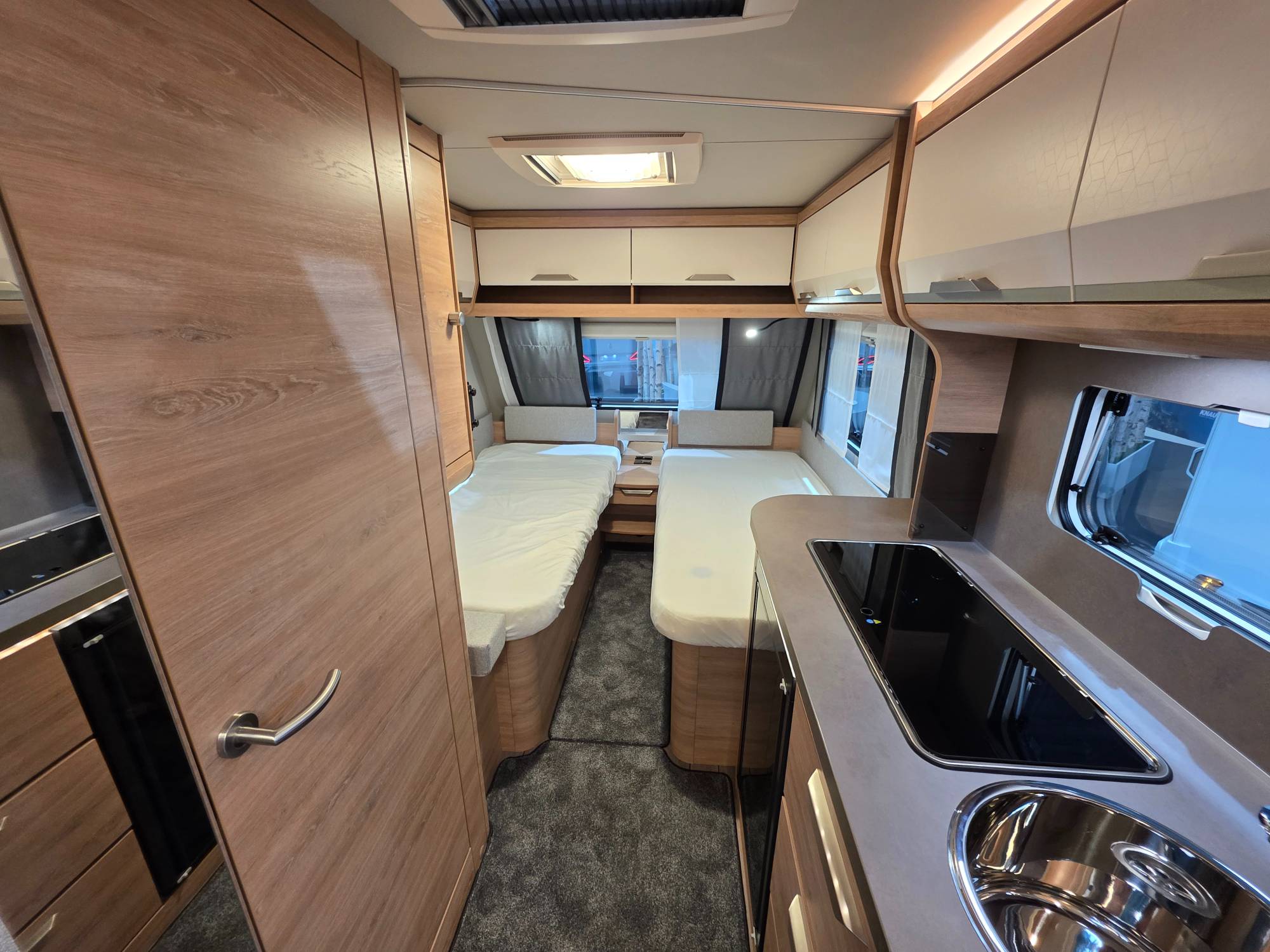 KNAUS SÜDWIND 500 EU BLACK SELECTION