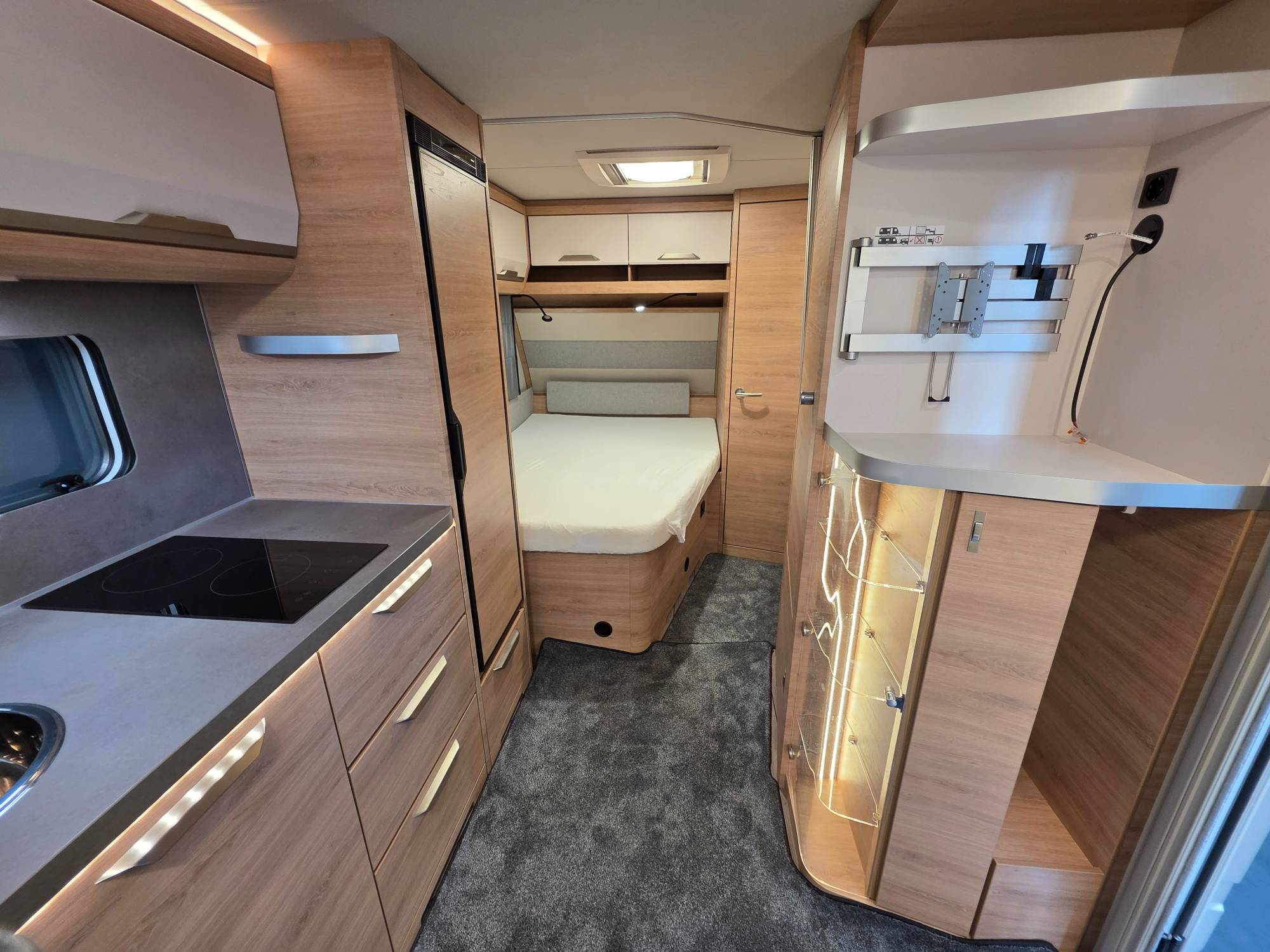 KNAUS SÜDWIND 500 FU BLACK SELECTION